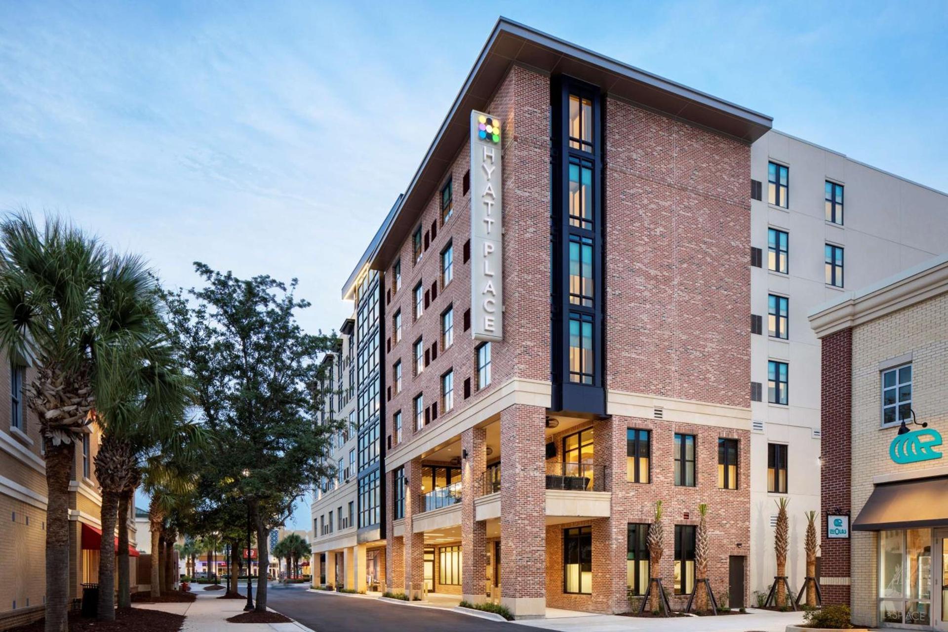 Hyatt Place Mount Pleasant Towne Centre photo 1
