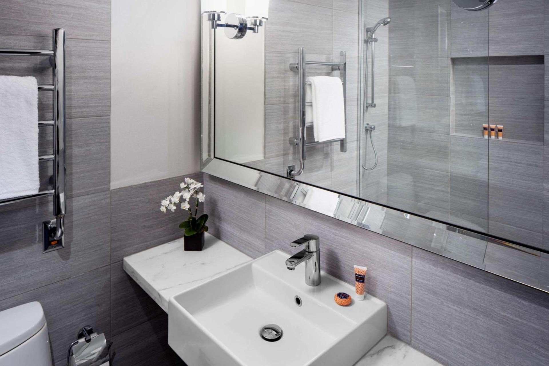 Park South Hotel, part of JdV by Hyatt photo 13