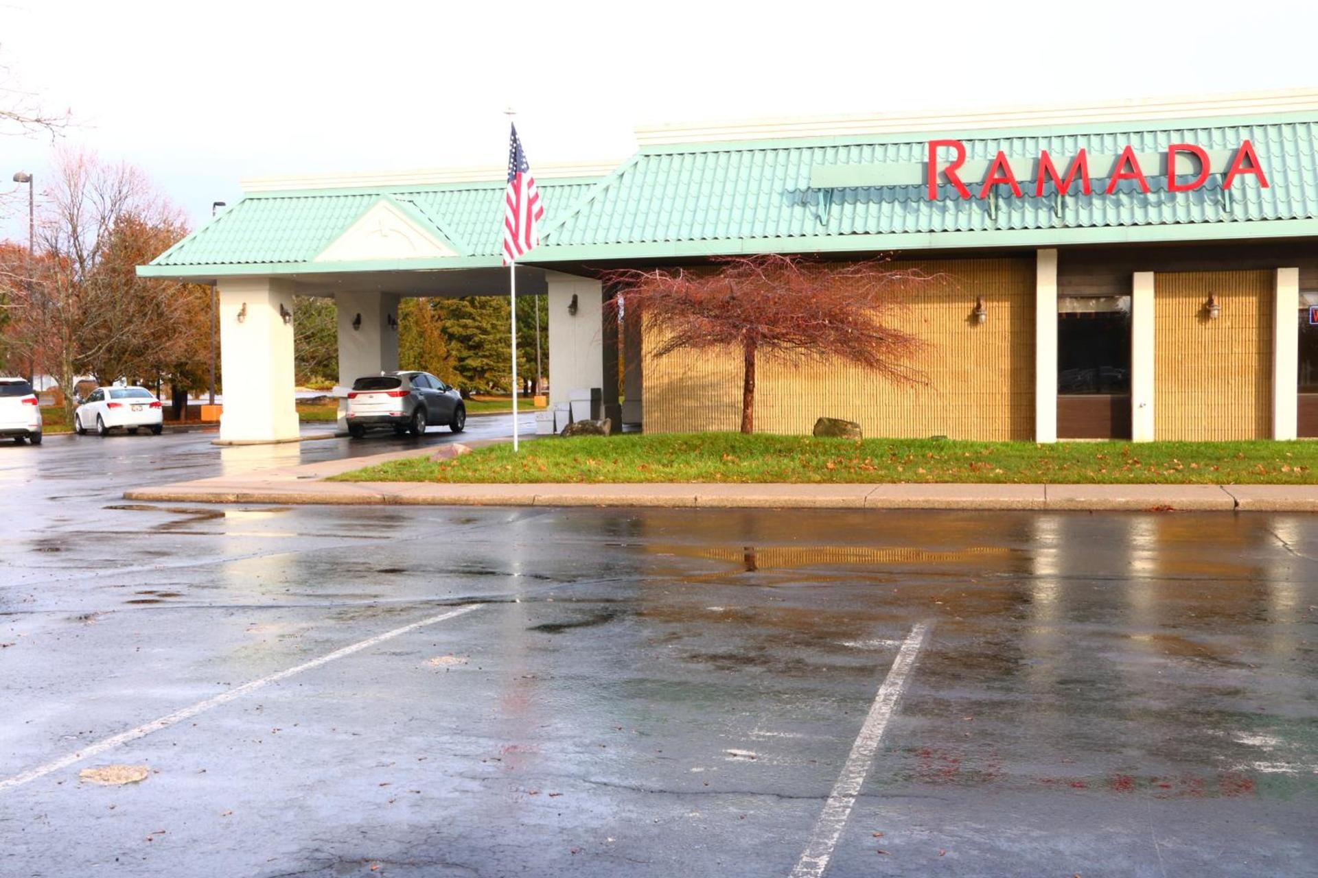 Ramada by Wyndham Alpena photo 60