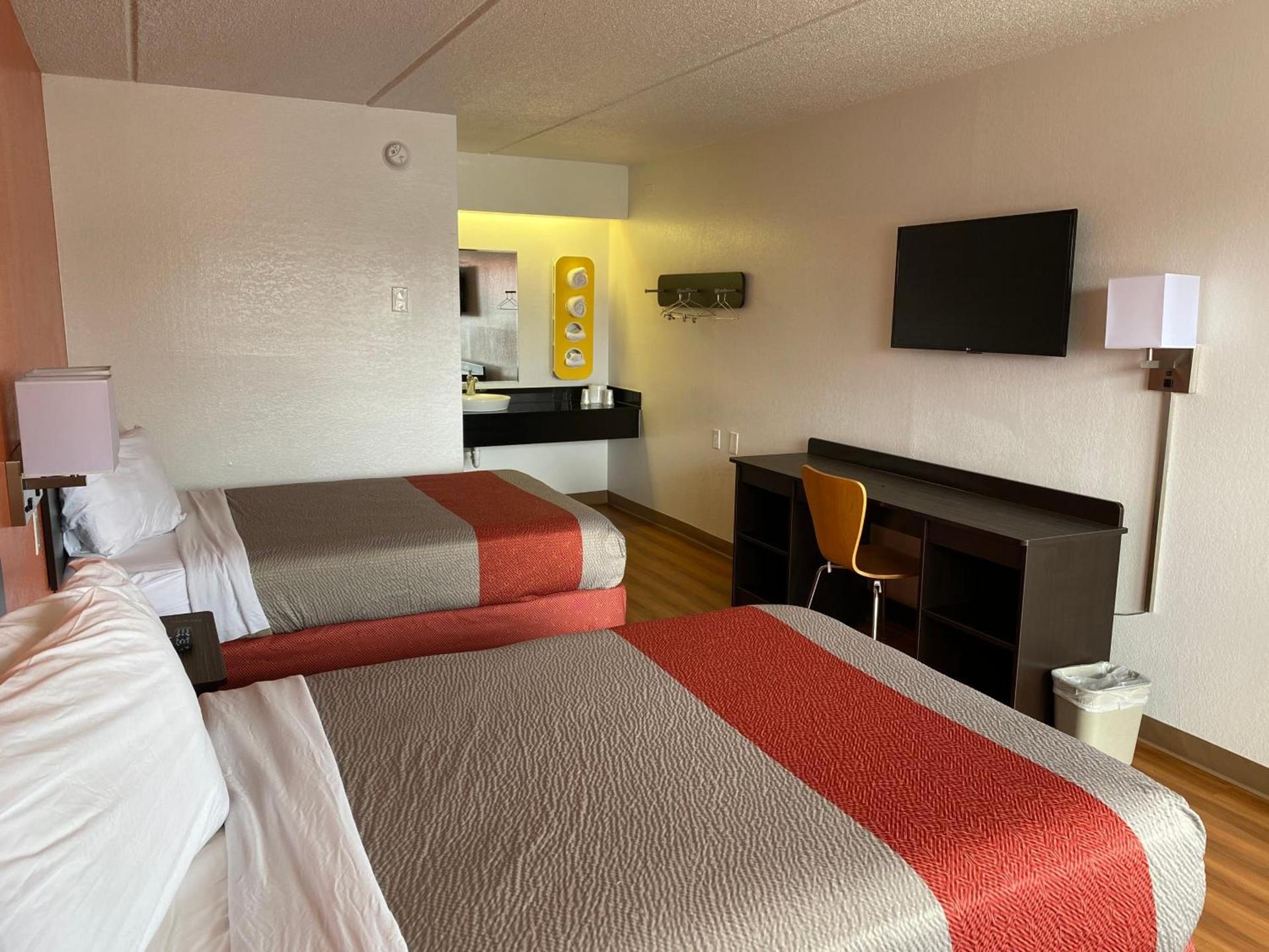 Motel 6-Memphis, TN - Downtown photo 30