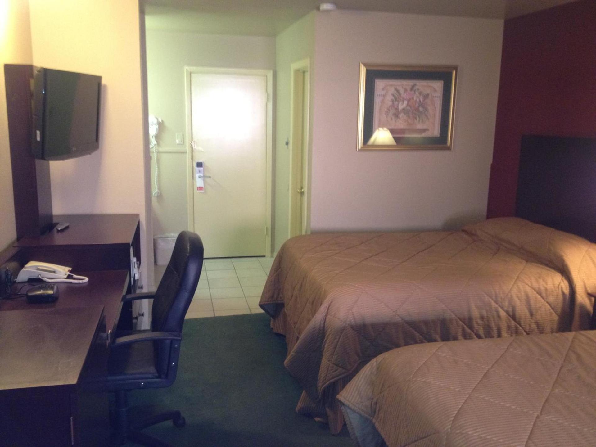 Colonial Inn Monahans TX photo 9