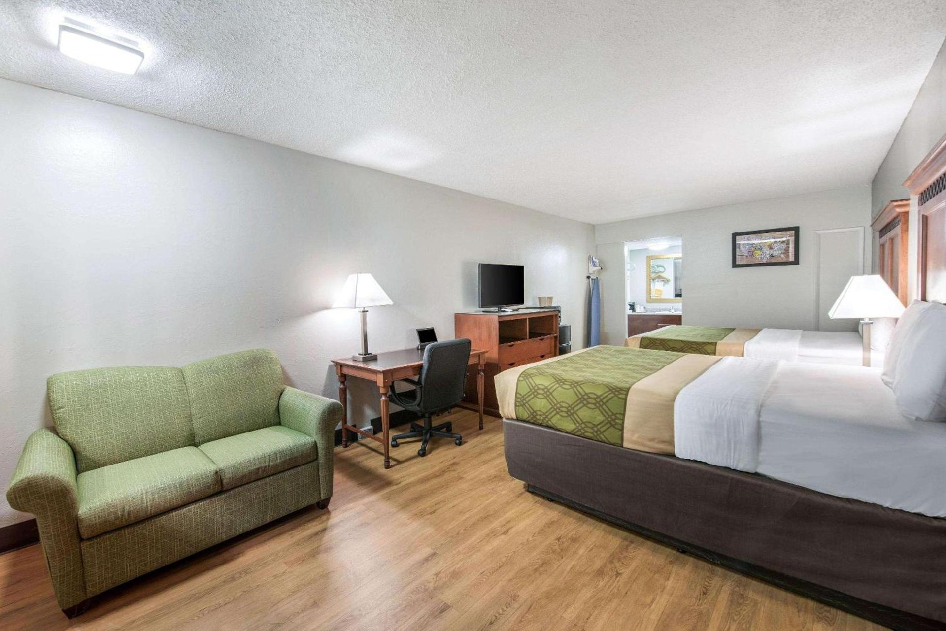 Rodeway Inn St Joseph photo 21