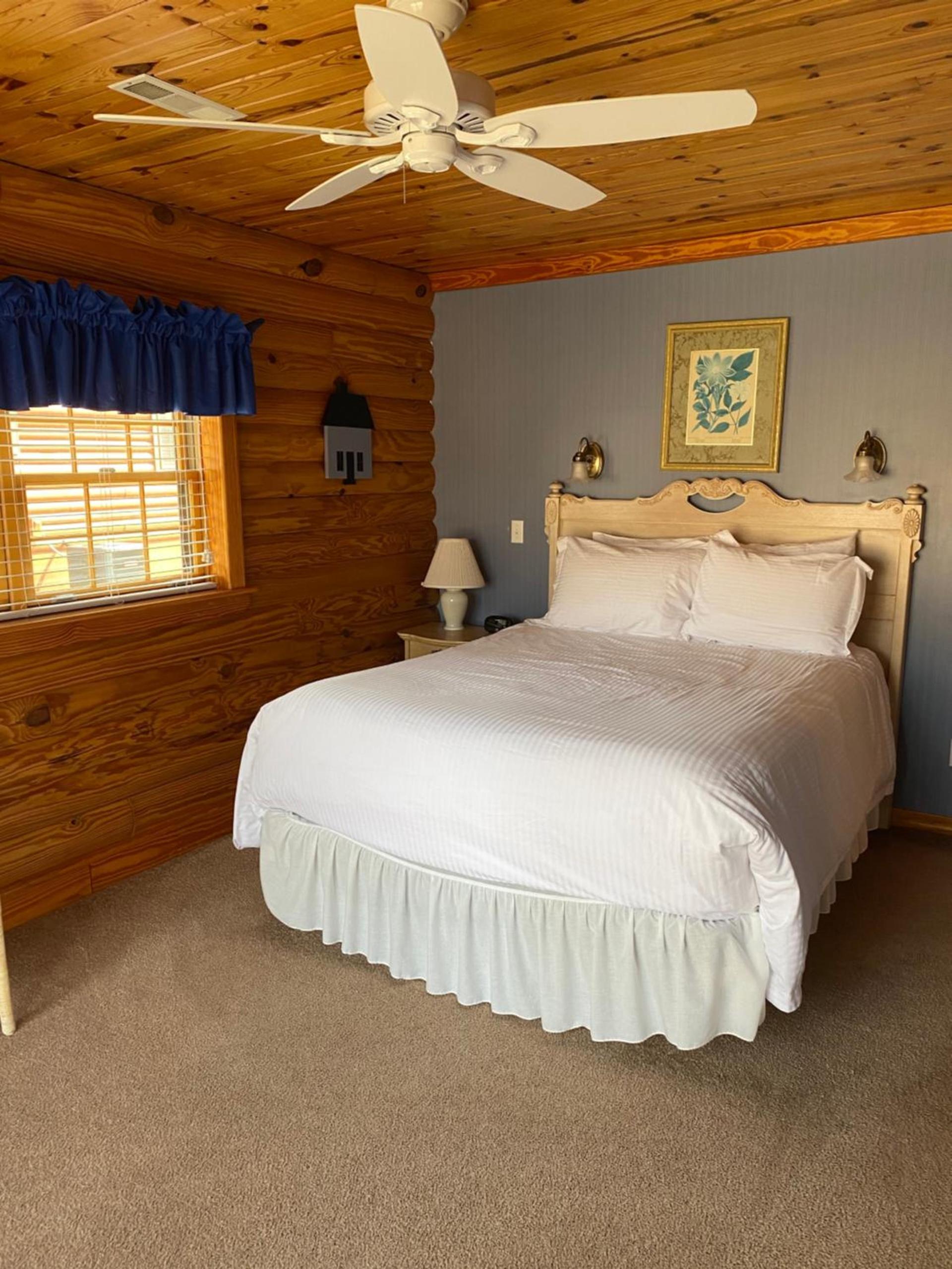 Crown Lake Resort photo 17
