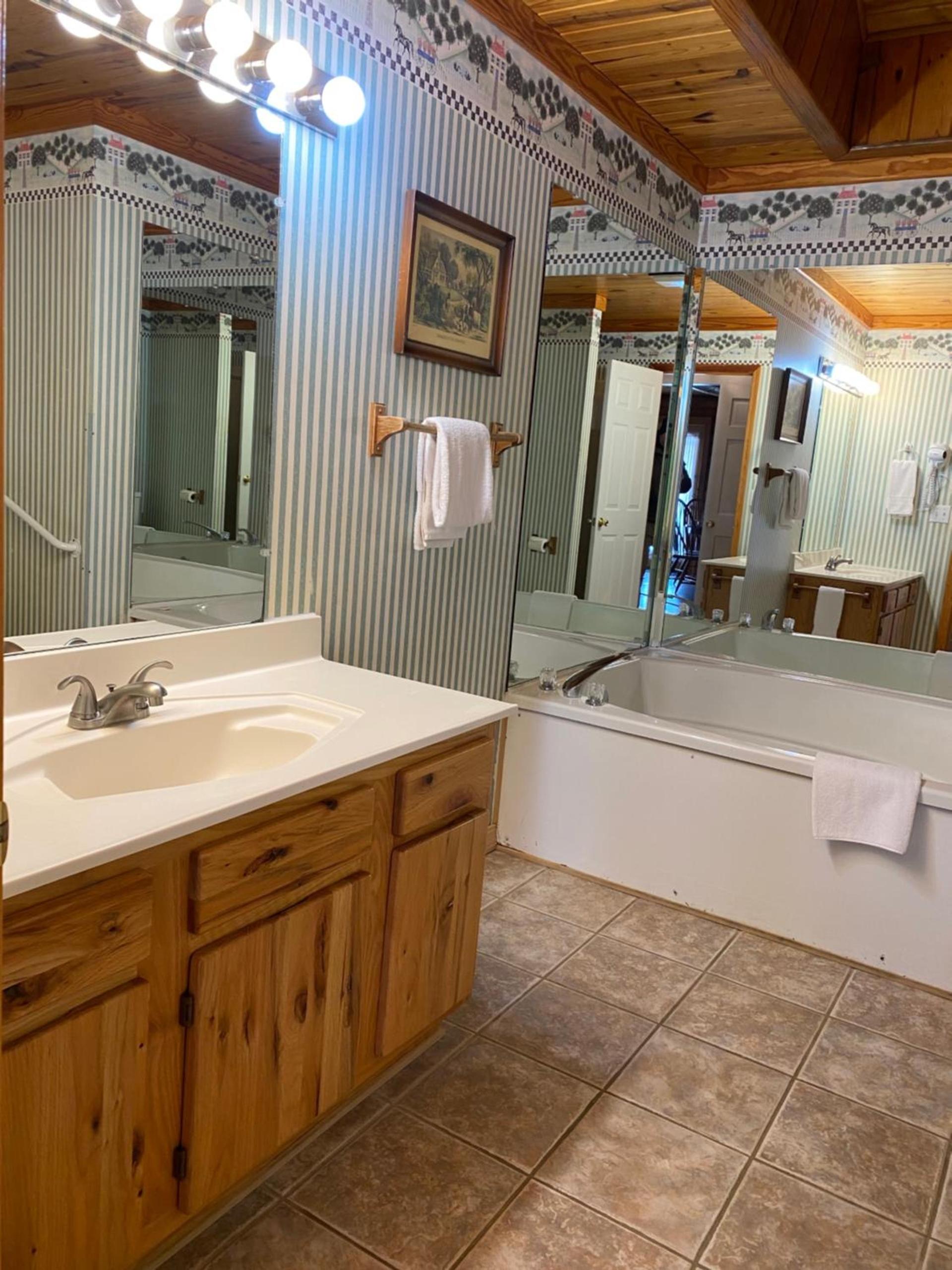Crown Lake Resort photo 26