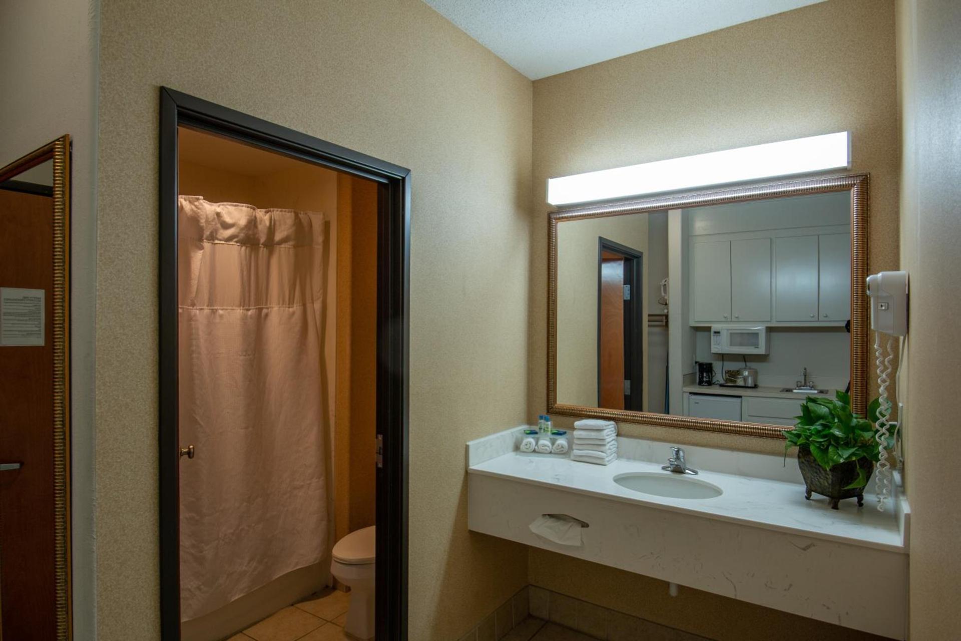 Moncks Corner Inn photo 14