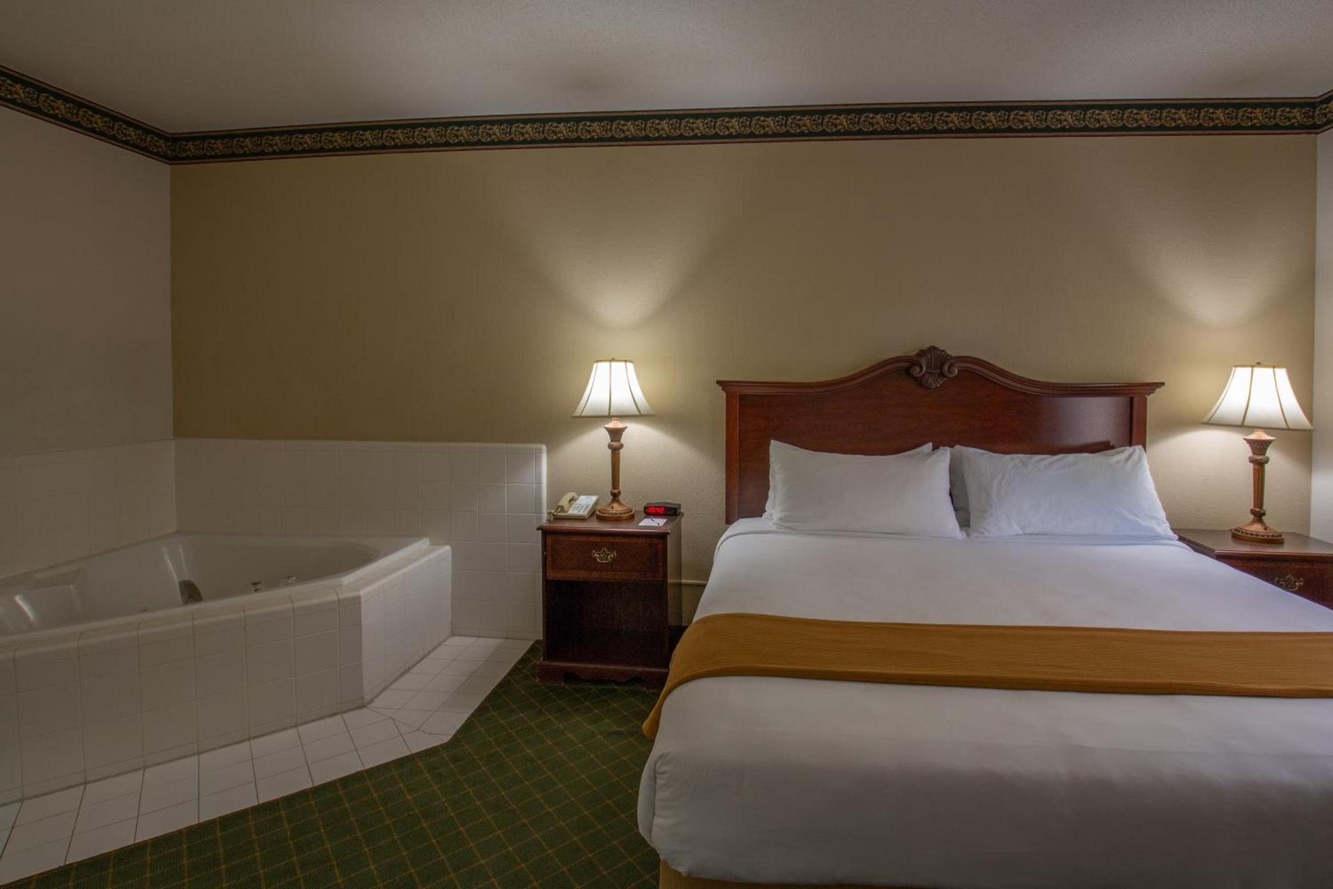 Moncks Corner Inn photo 19