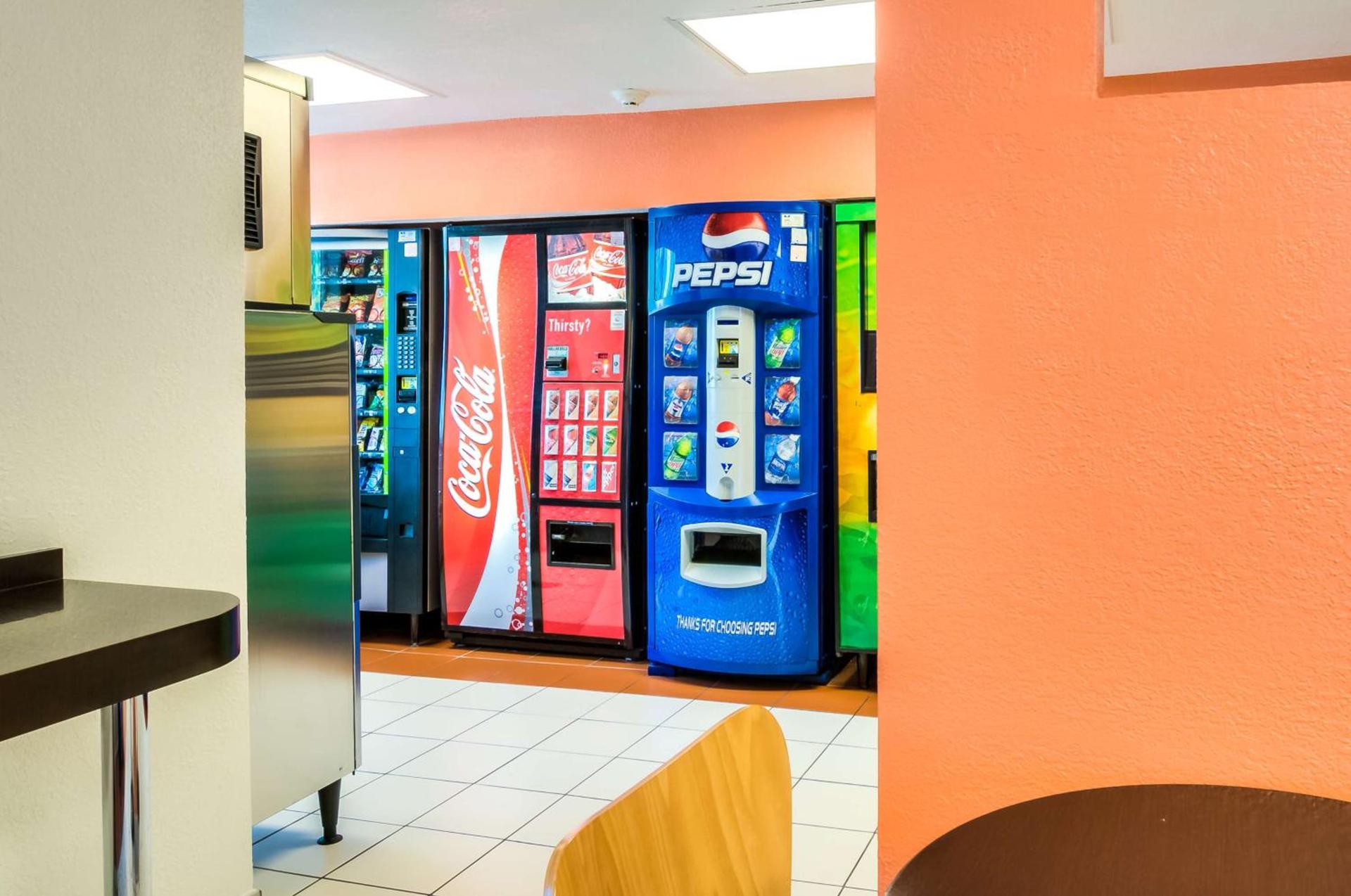 Motel 6-Arlington Heights, IL - Chicago North Central photo 15