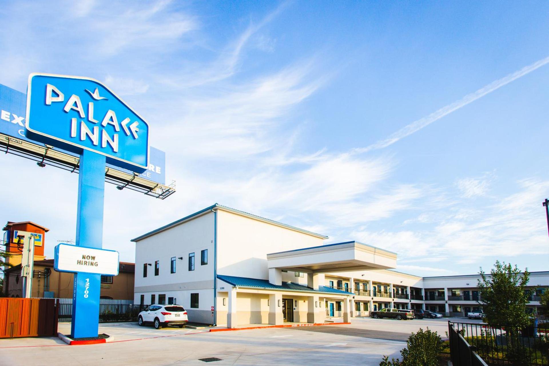 Palace Inn Blue Federal Road photo 3