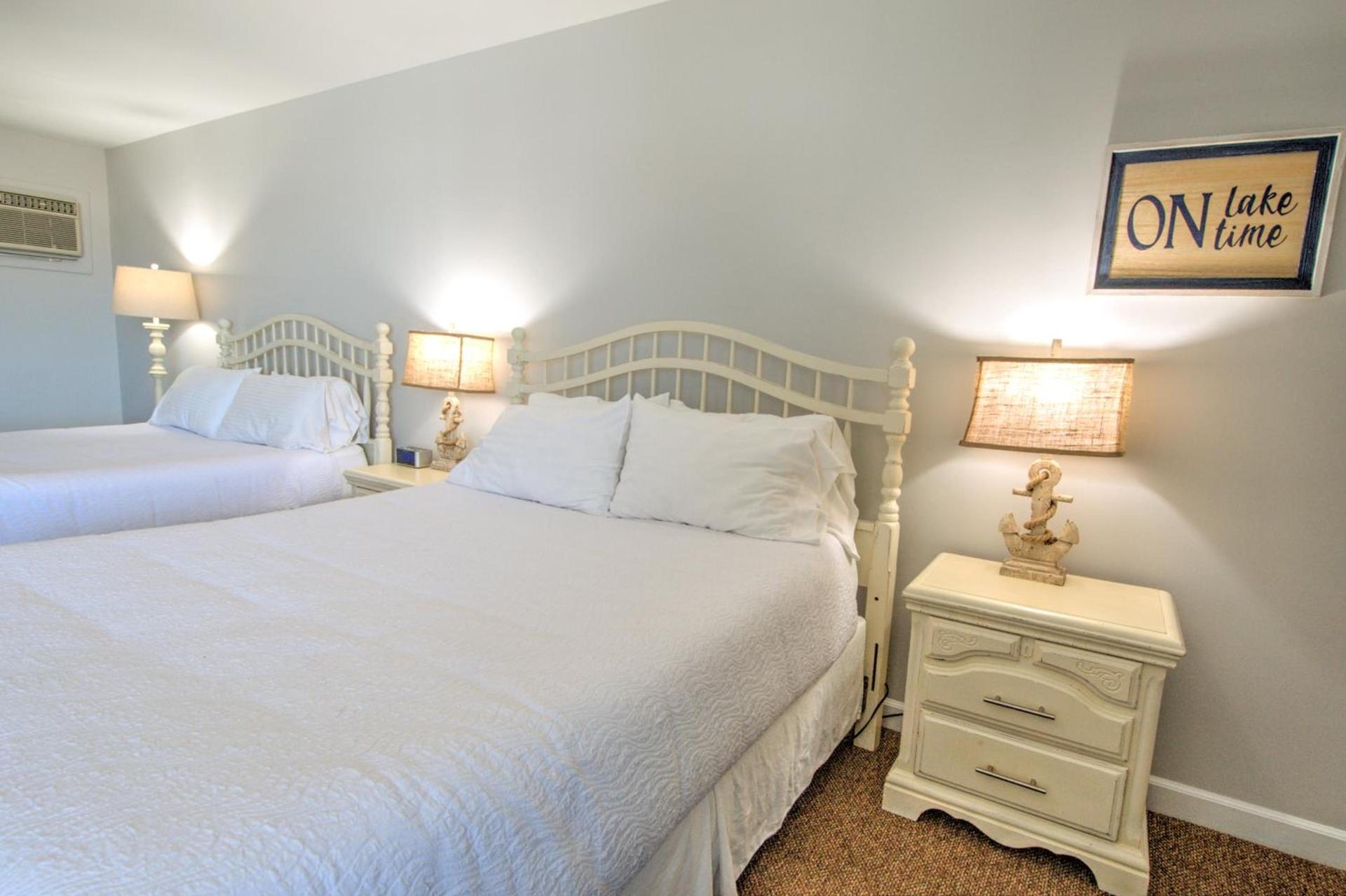 East Shore Lodging photo 53