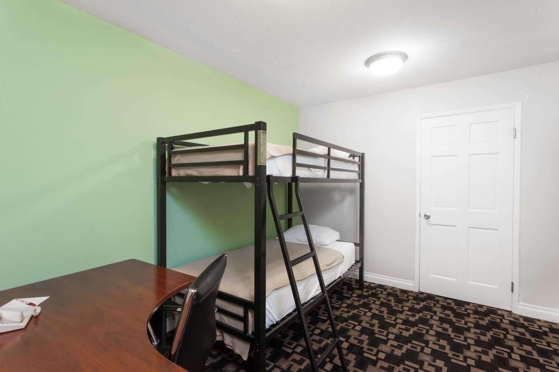 Ramada by Wyndham Oceanside photo 40