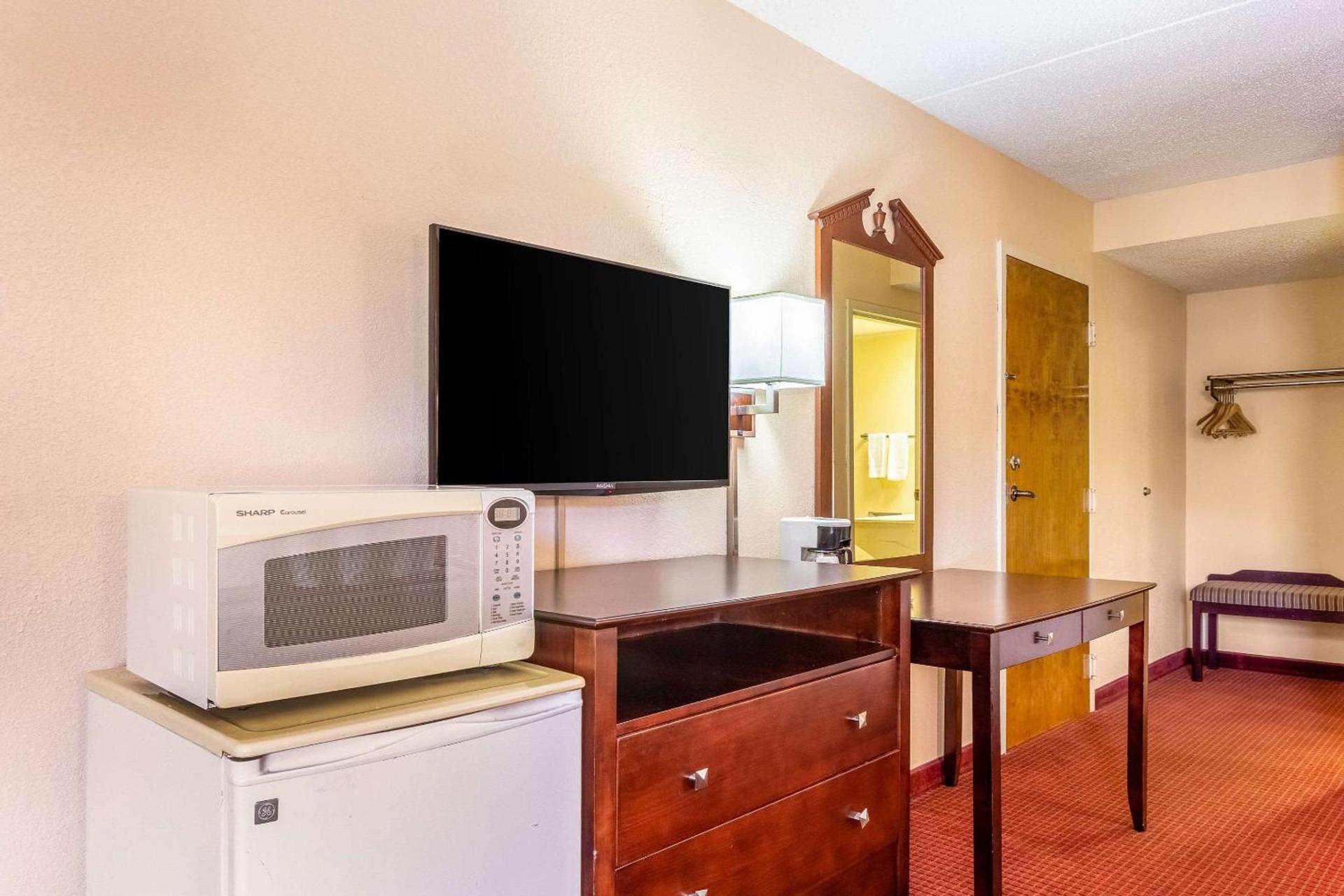 Econo Lodge Rocky Top photo 6