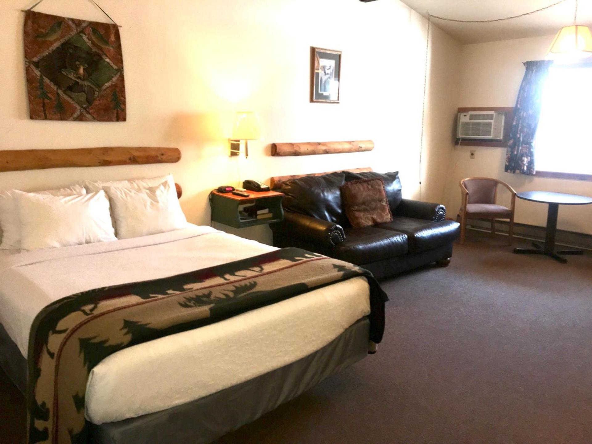 Hiawatha Lodge Inn photo 8