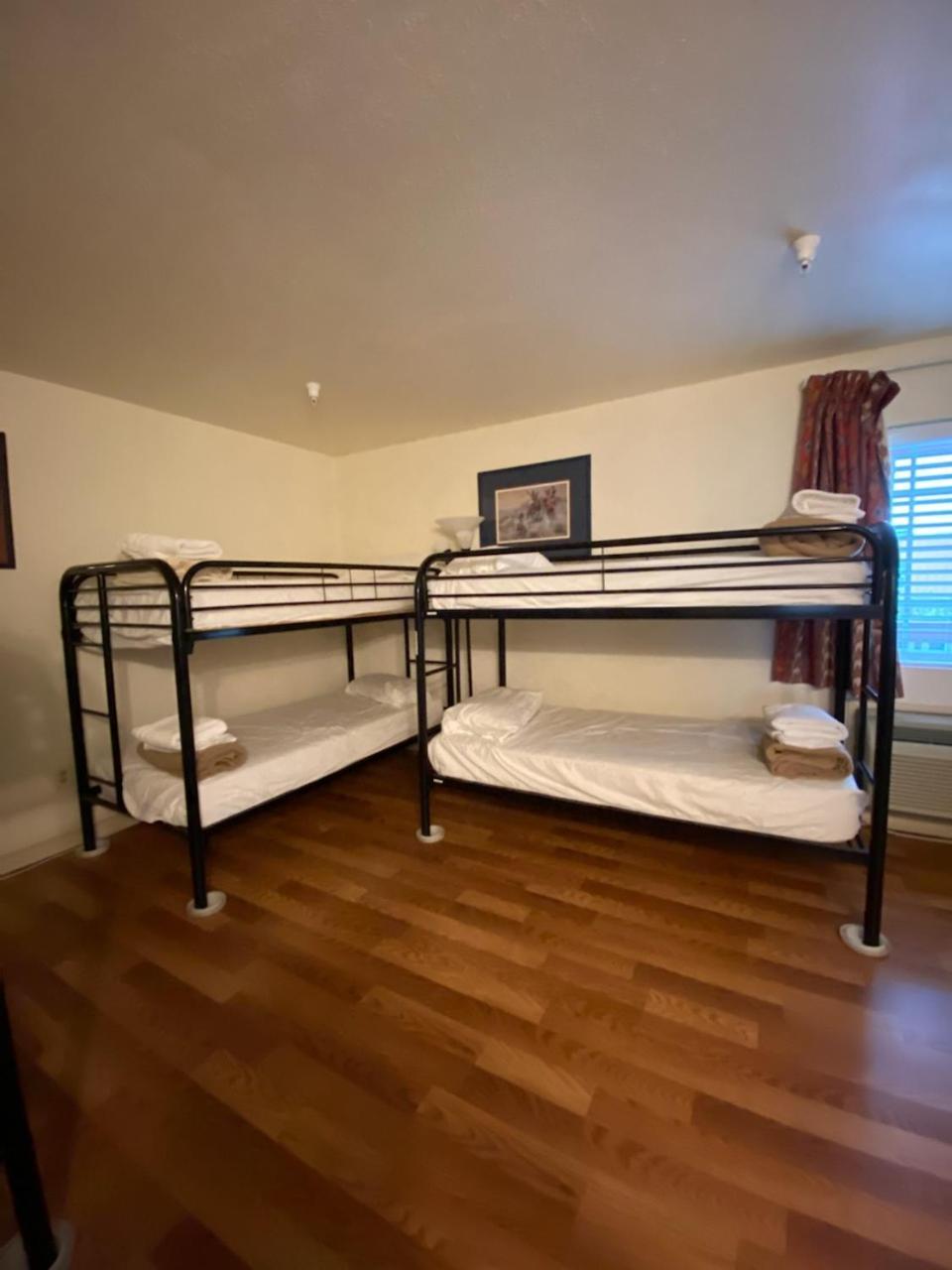 Whitney Portal Hotel And Hostel photo 14