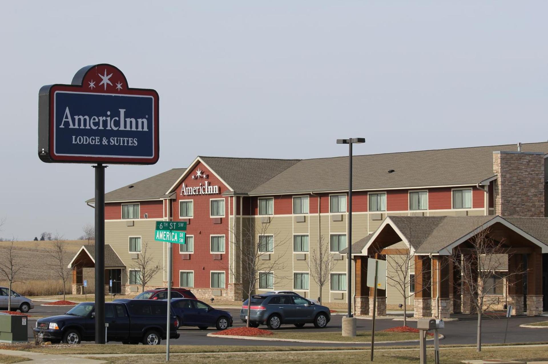 AmericInn by Wyndham Cedar Rapids Airport — hotel in Cedar Rapids