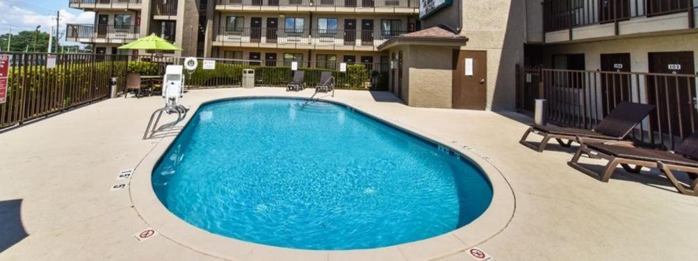 Masters Inn Tucker photo 18
