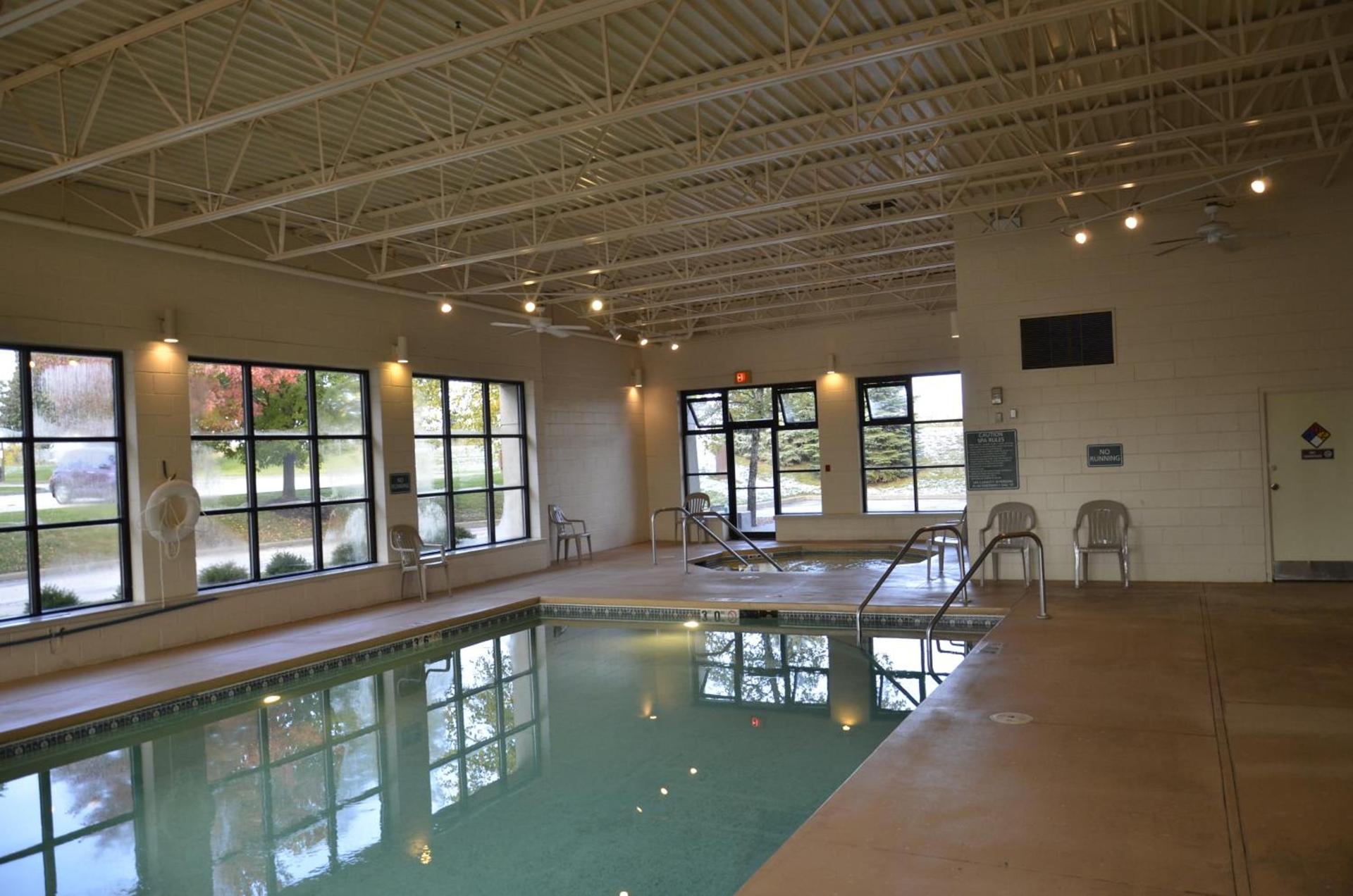 Baymont by Wyndham Davenport photo 5