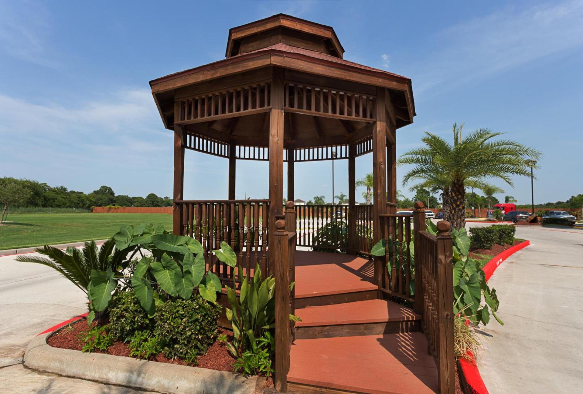 La Quinta by Wyndham Houston Channelview photo 7