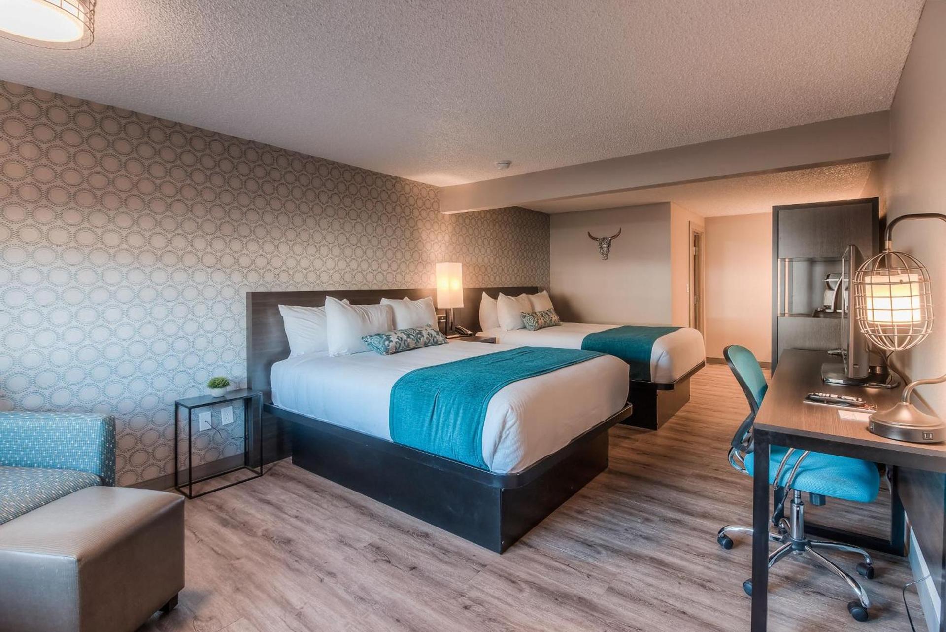 The Hotel Y, a Dazzler Select by Wyndham photo 3