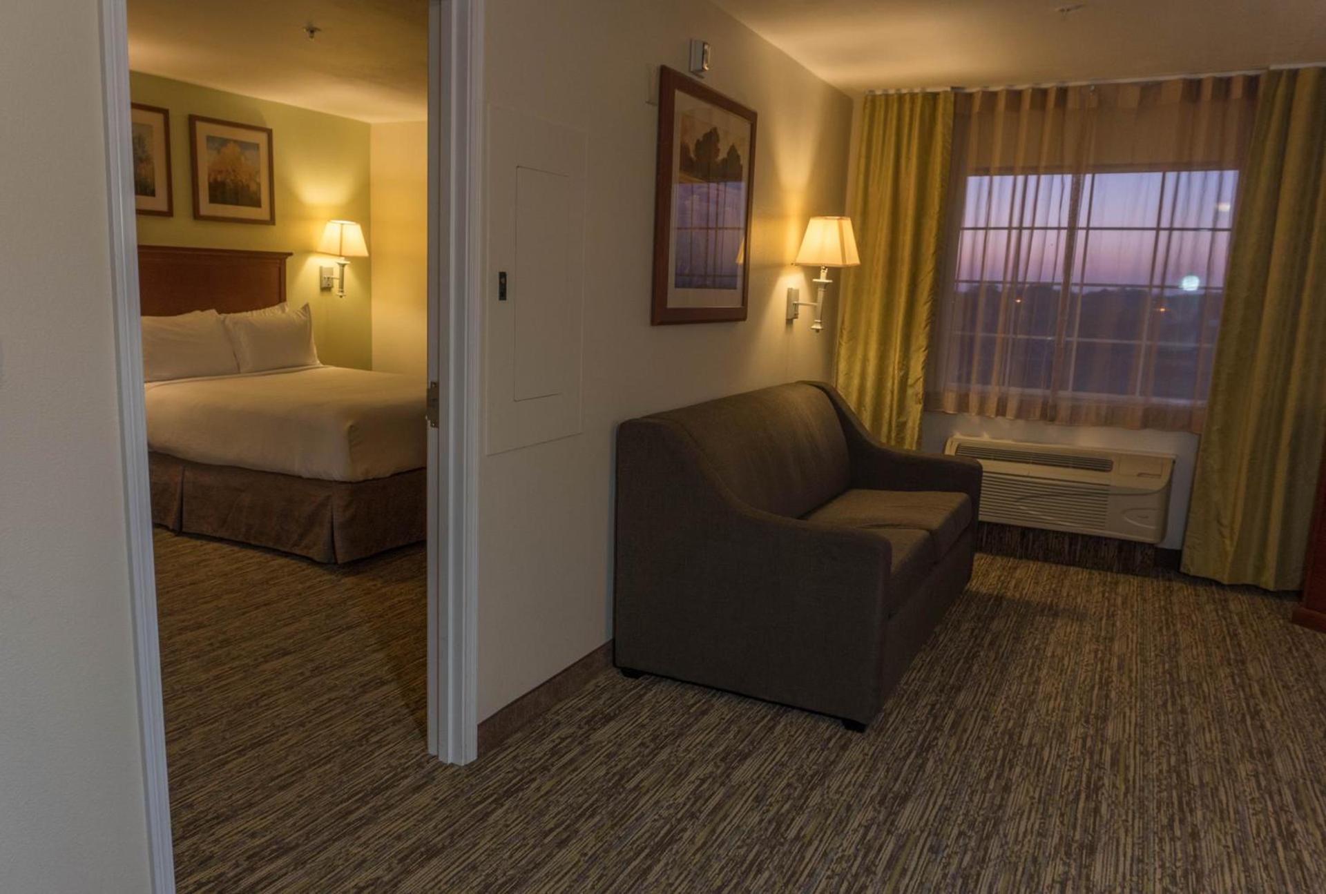 Candlewood Suites Abilene, an IHG Hotel photo 30