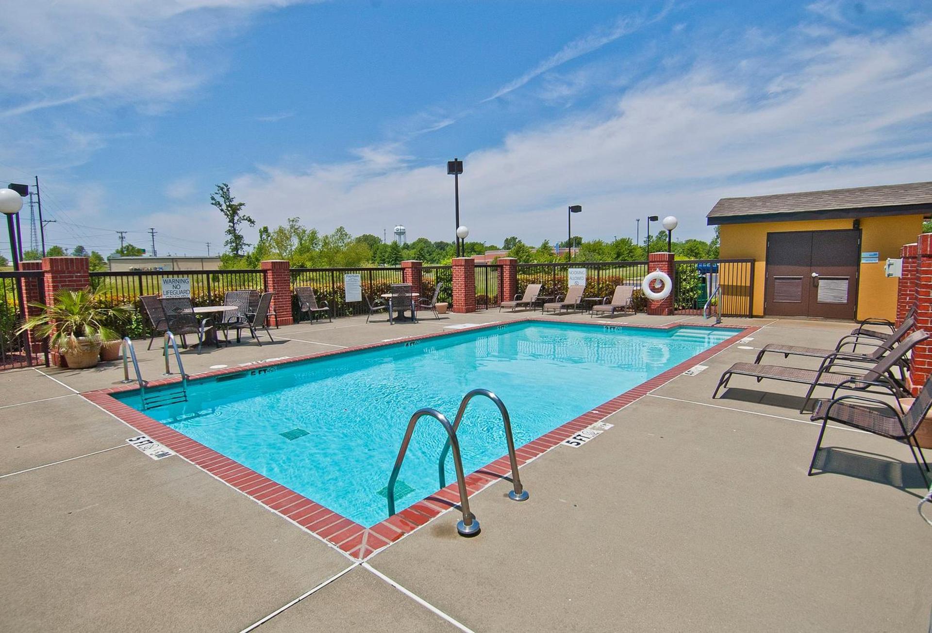 Holiday Inn Express Hotel & Suites Olive Branch by IHG photo 14