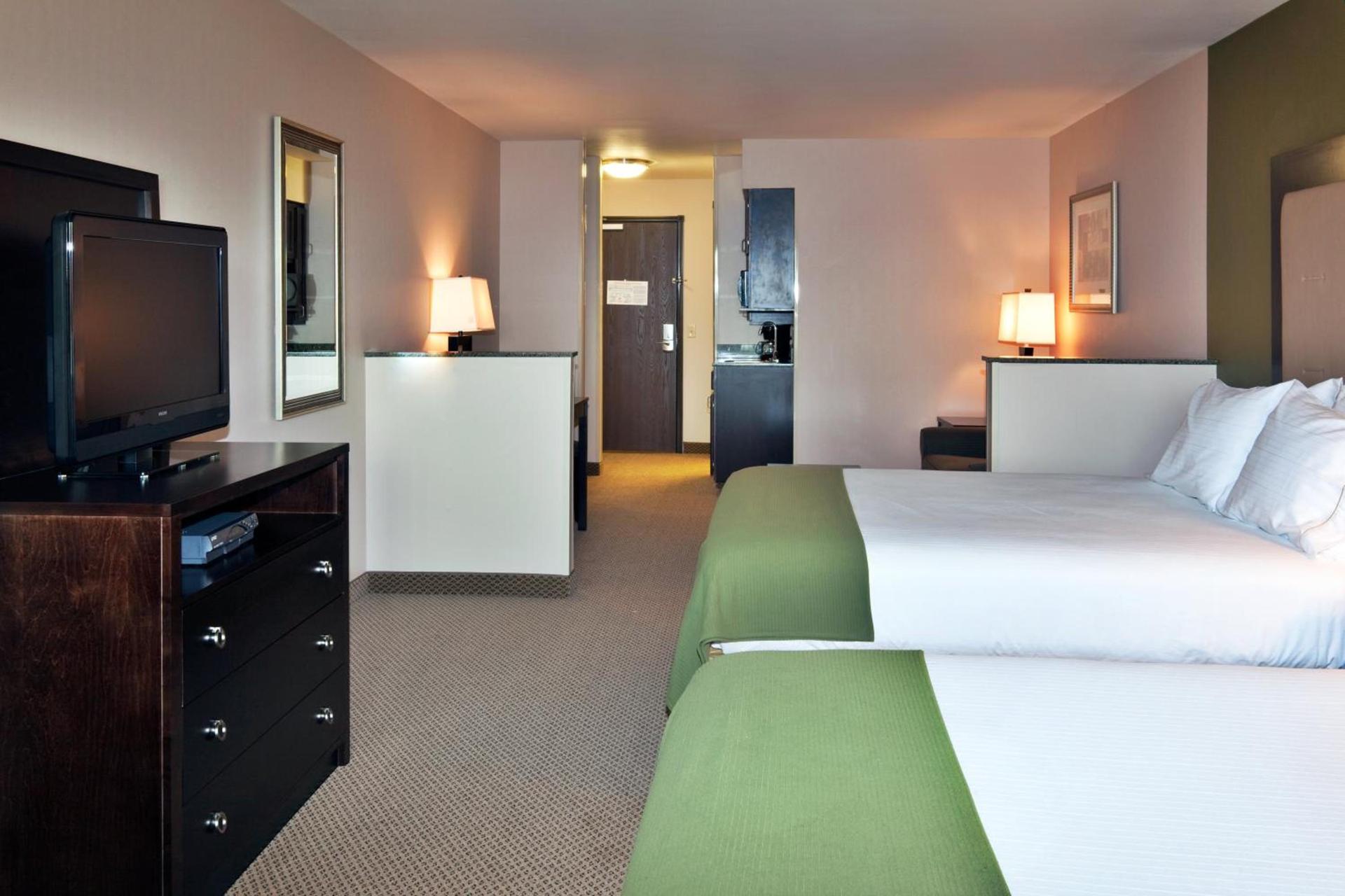 Holiday Inn Express & Suites Dewitt - Syracuse by IHG photo 35