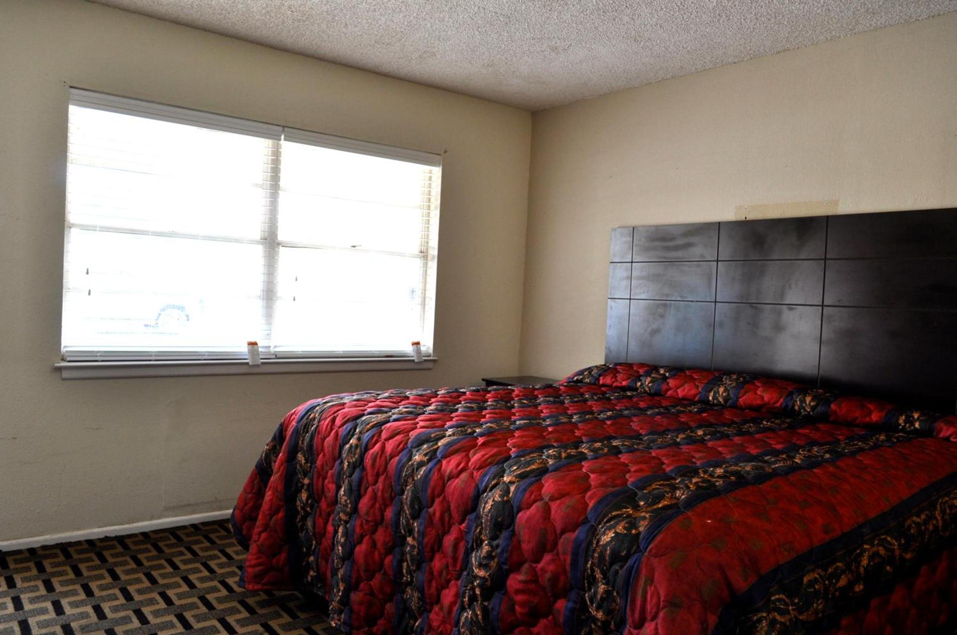 Andrews Motor Inn photo 24