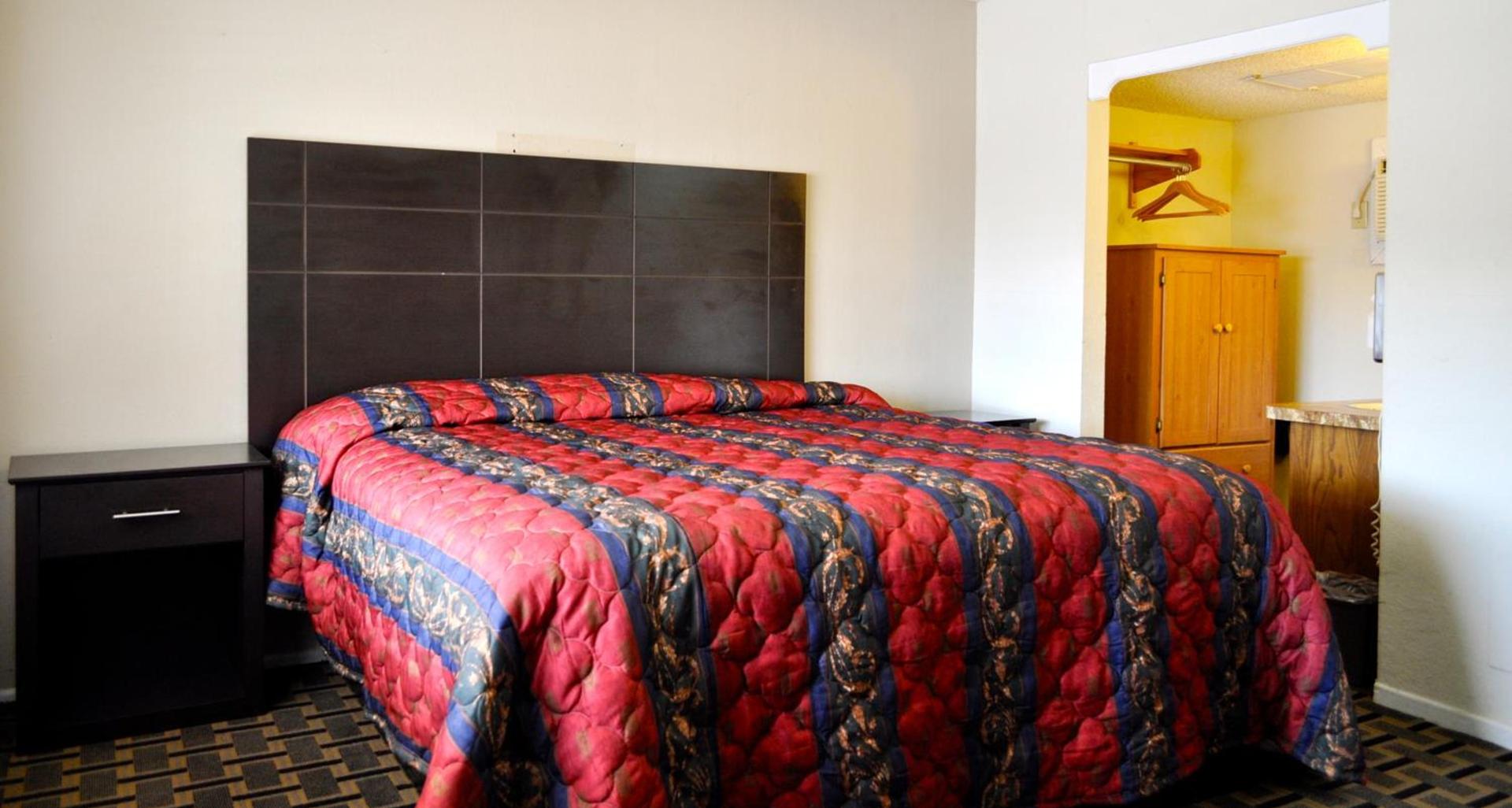 Andrews Motor Inn photo 27