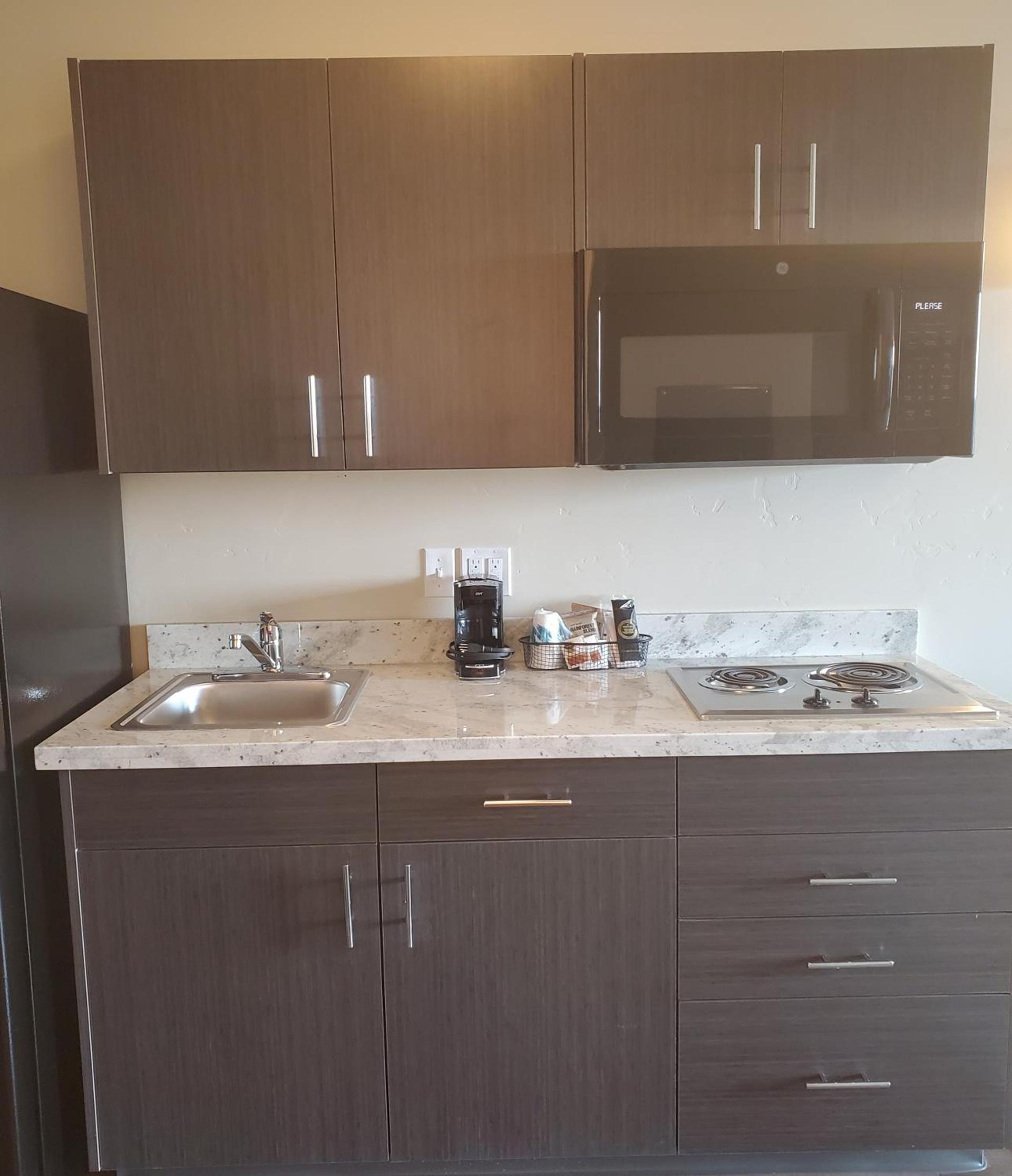 Simple Suites Boise Airport photo 25