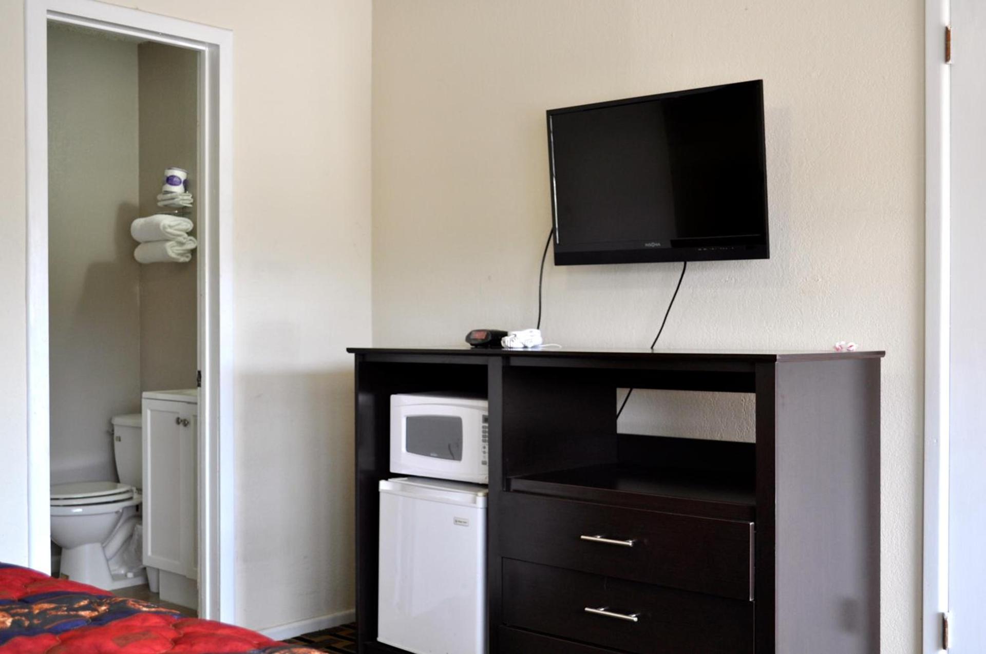 Andrews Motor Inn photo 28