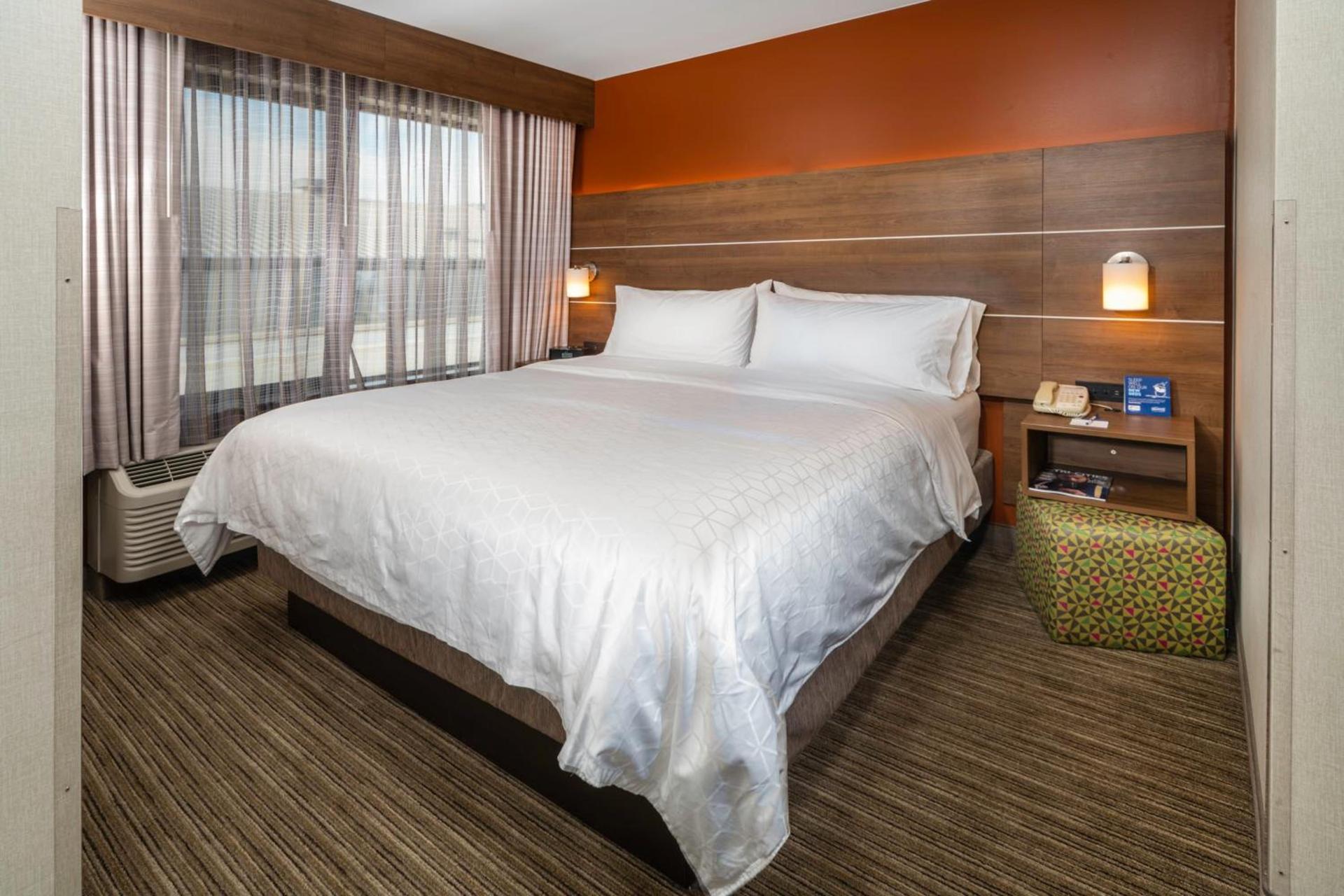 Holiday Inn Express Hotel & Suites Pasco-TriCities by IHG photo 42