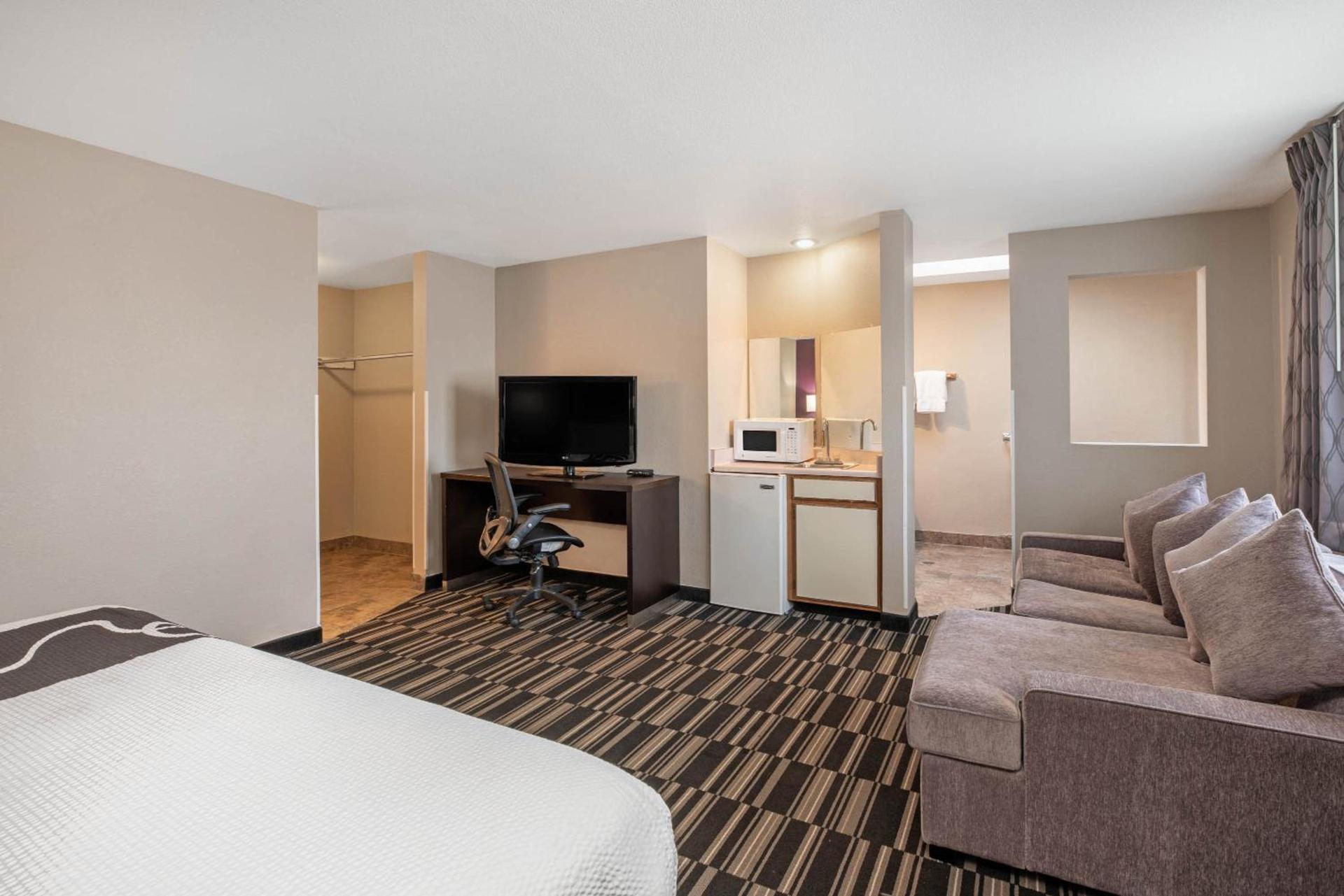 La Quinta Inn by Wyndham Caldwell photo 46