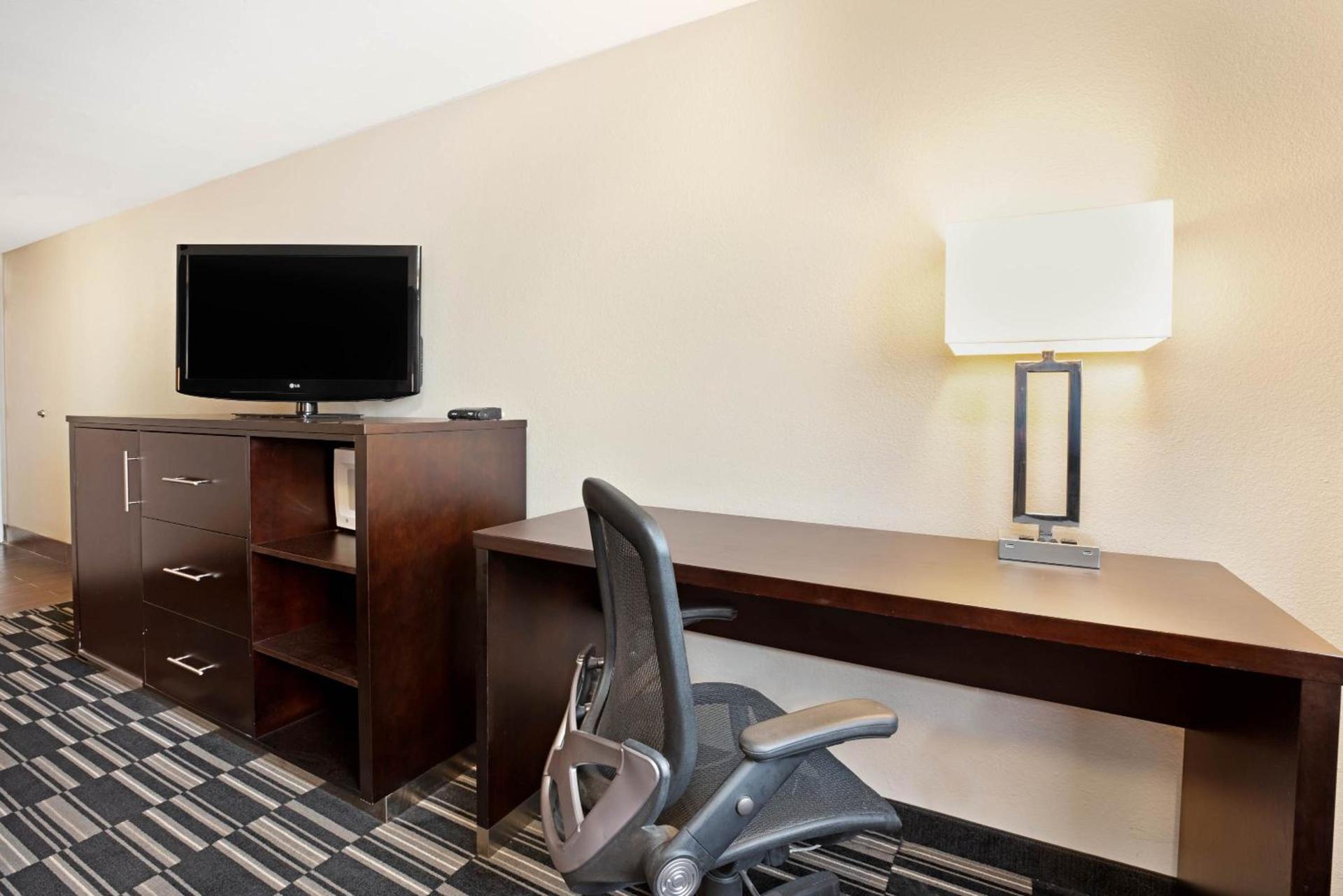 La Quinta Inn by Wyndham Caldwell photo 54