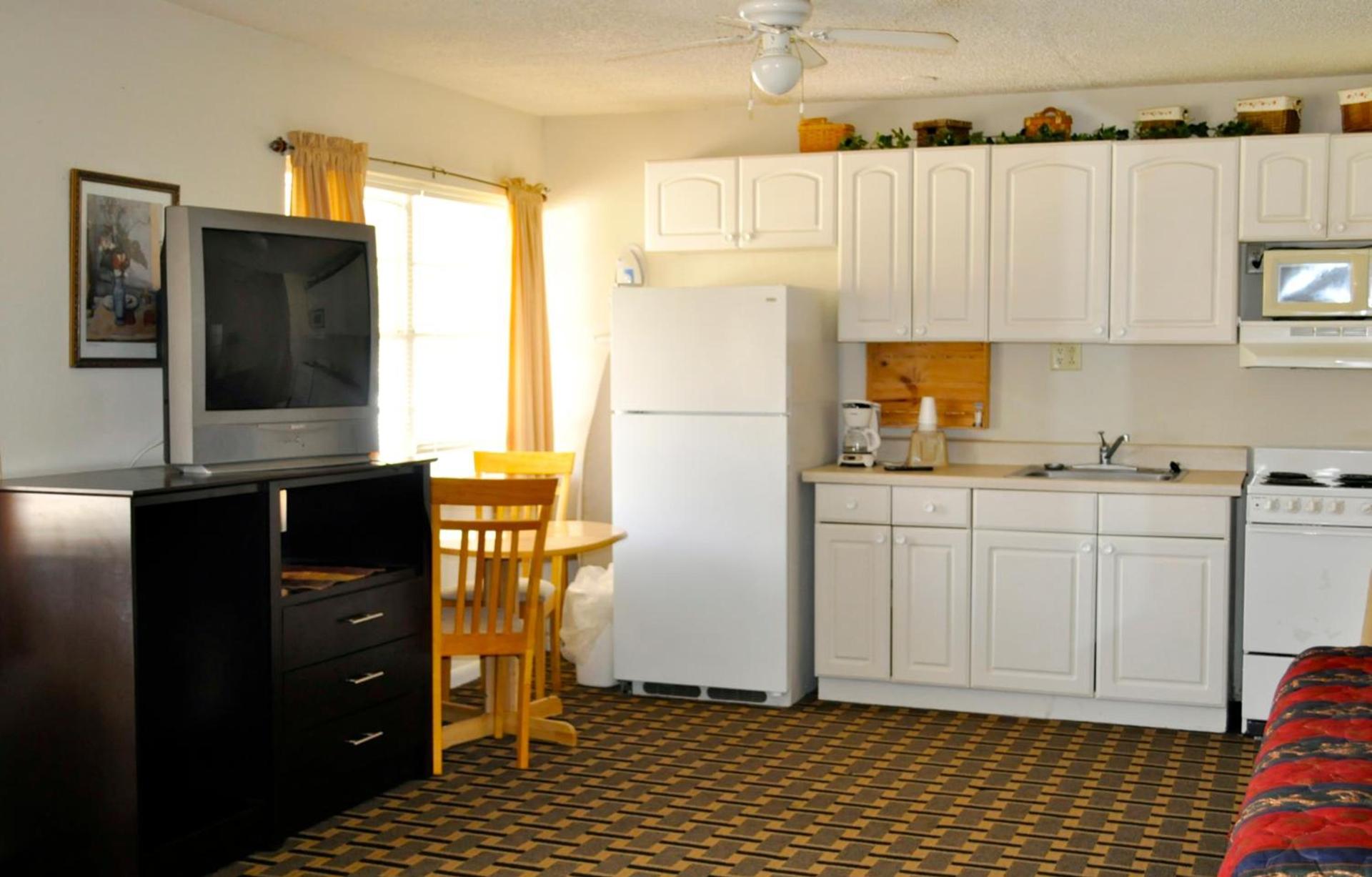 Andrews Motor Inn photo 42