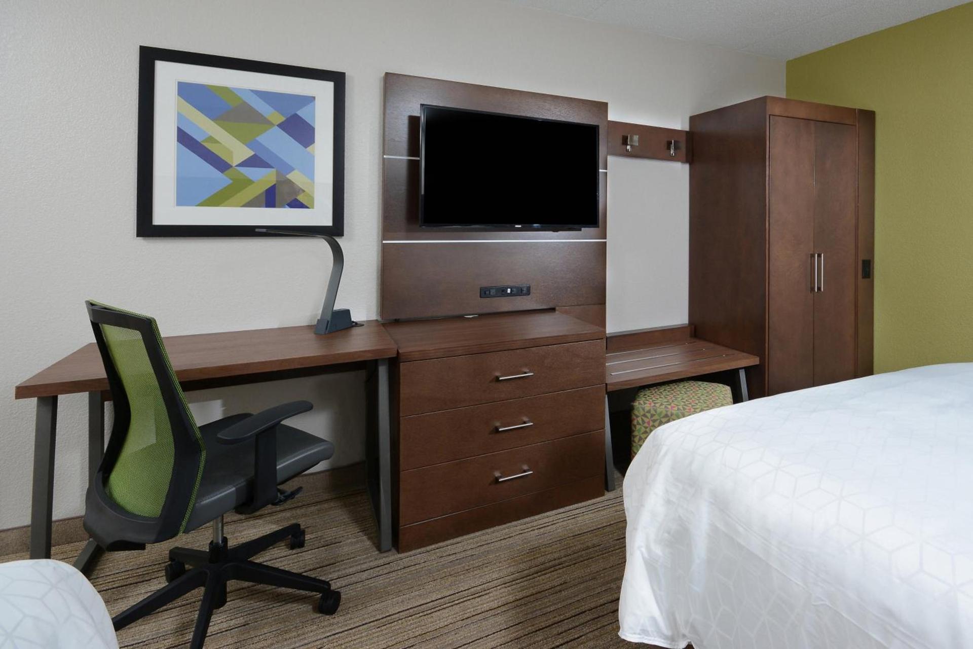 Holiday Inn Express Danville by IHG photo 37
