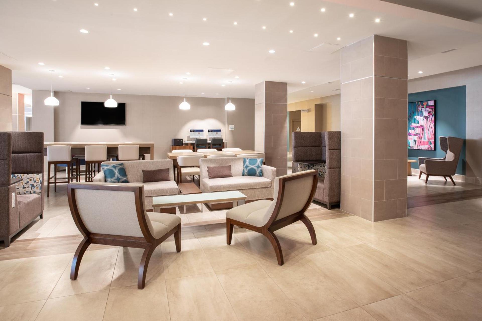 Holiday Inn Los Angeles - LAX Airport by IHG photo 18