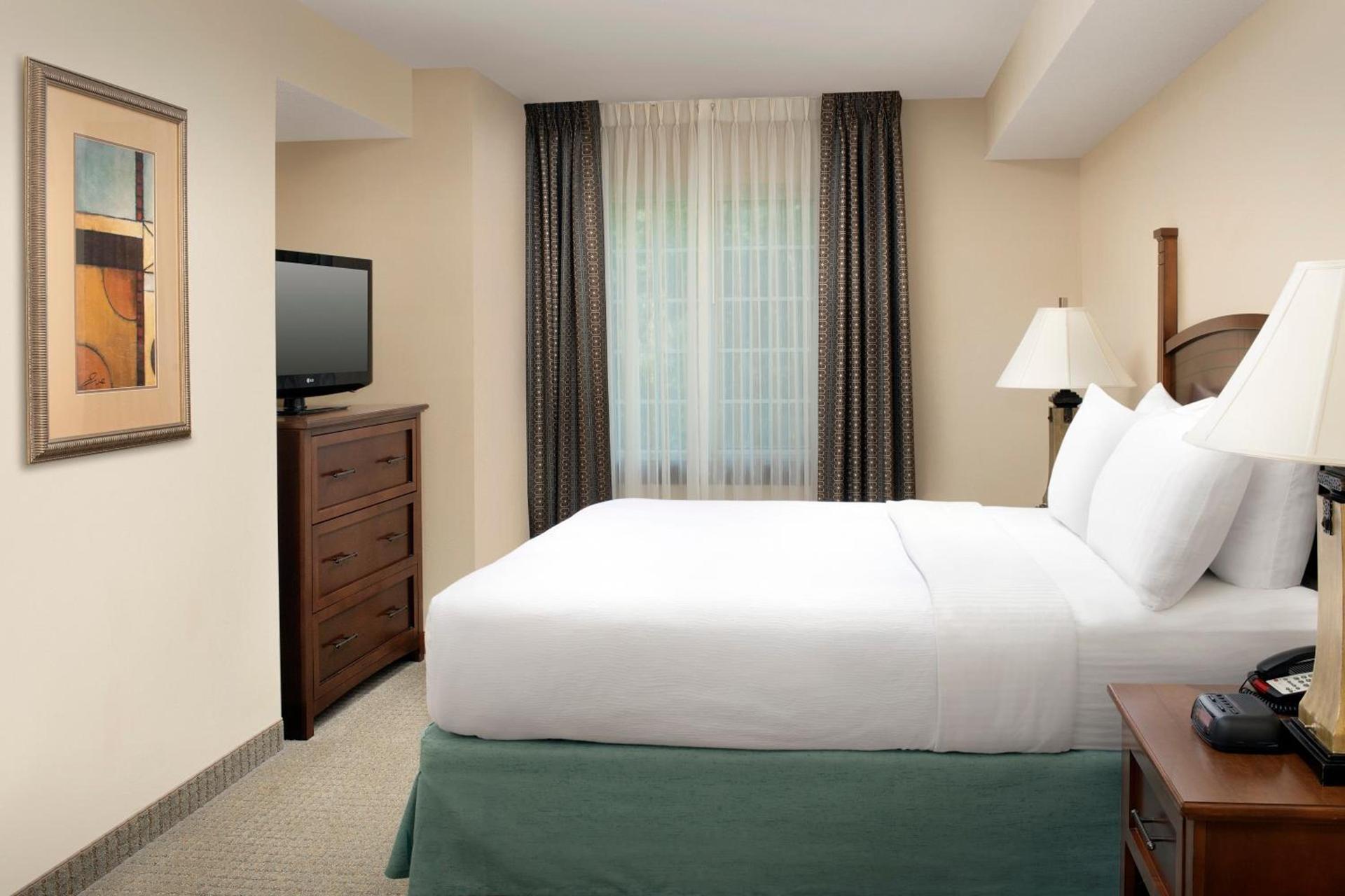 Staybridge Suites North Brunswick by IHG photo 46