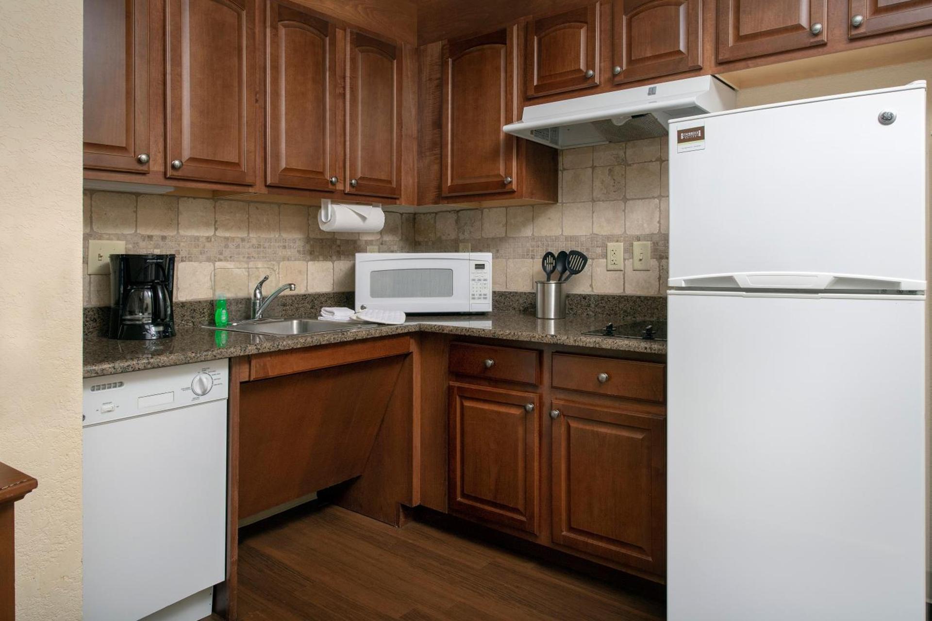 Staybridge Suites North Brunswick by IHG photo 43