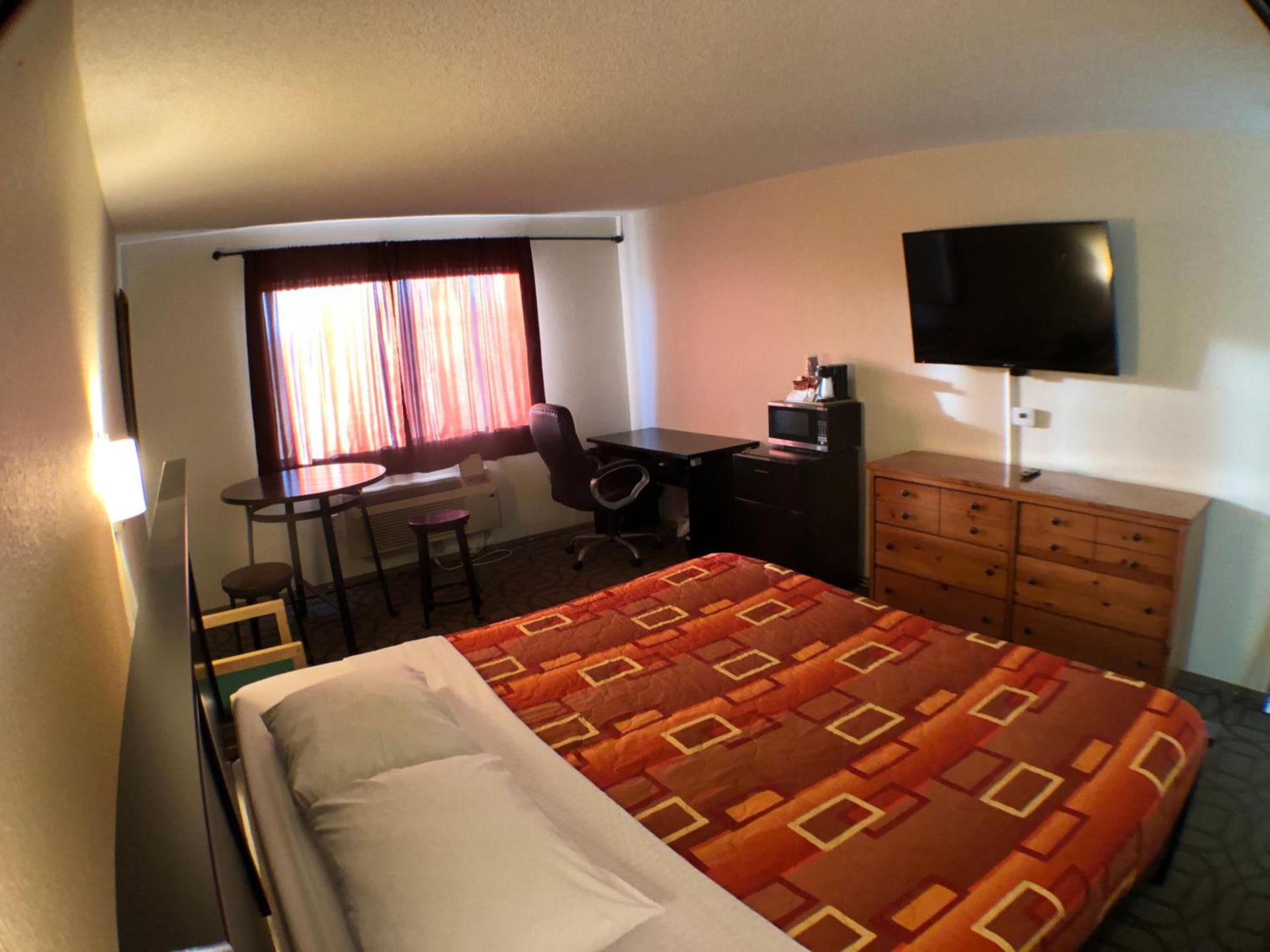 Tower 64 Motel & RV photo 80