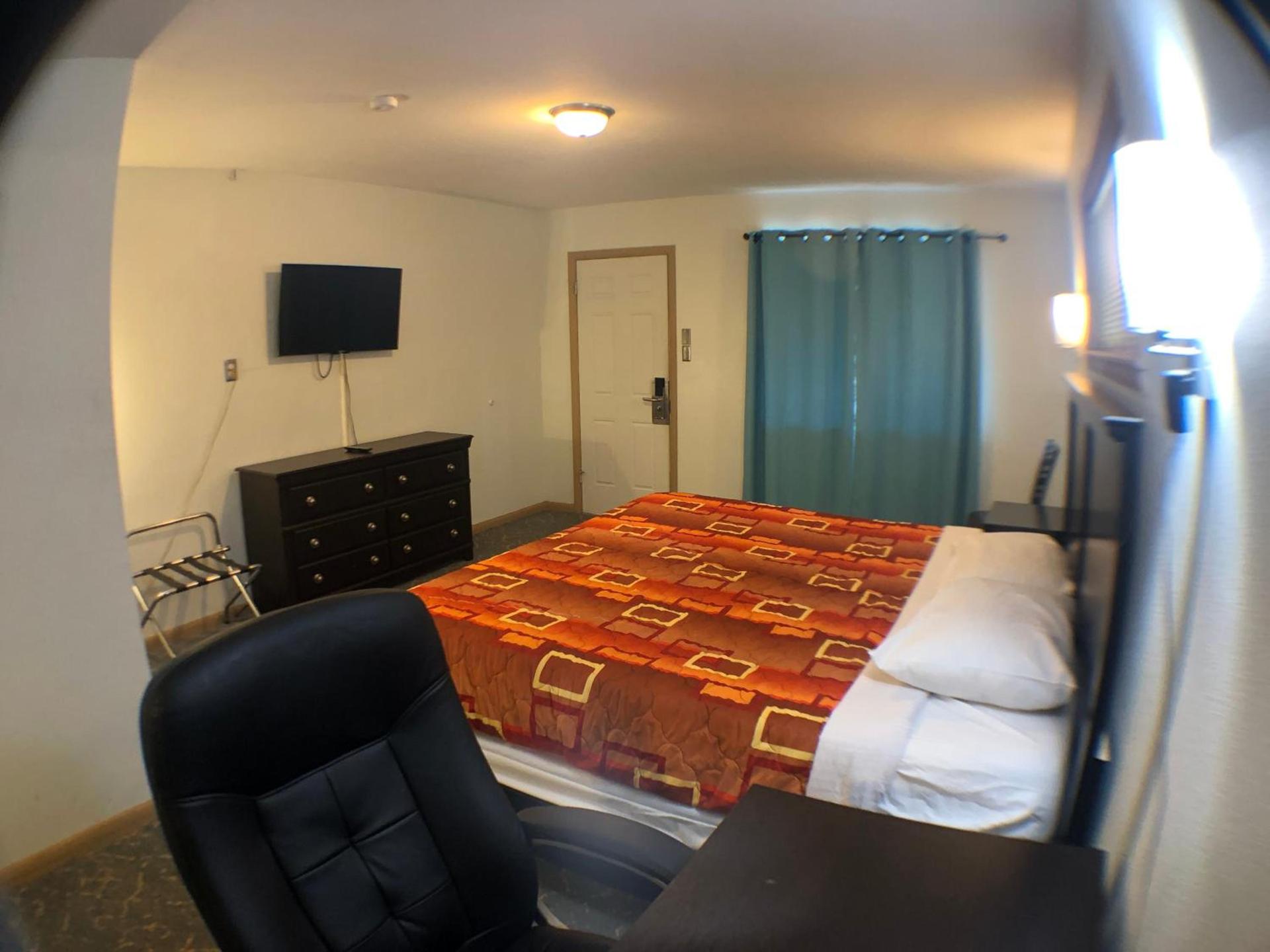 Tower 64 Motel & RV photo 68