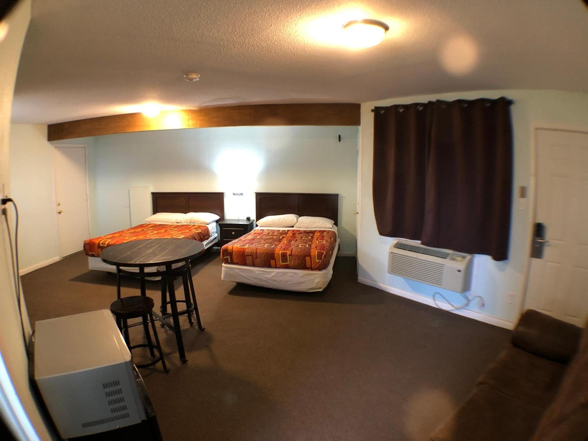 Tower 64 Motel & RV photo 57