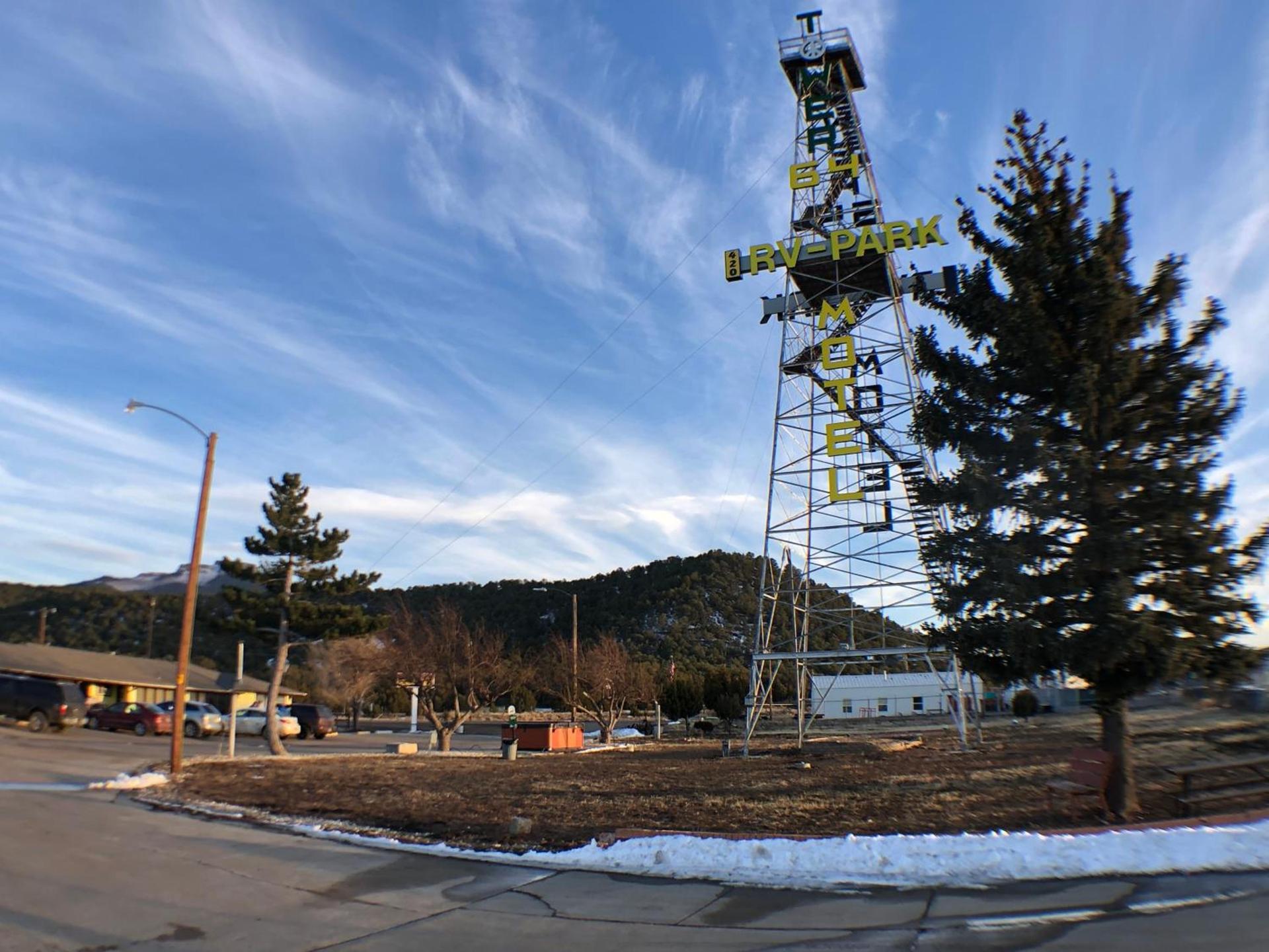 Tower 64 Motel & RV photo 17