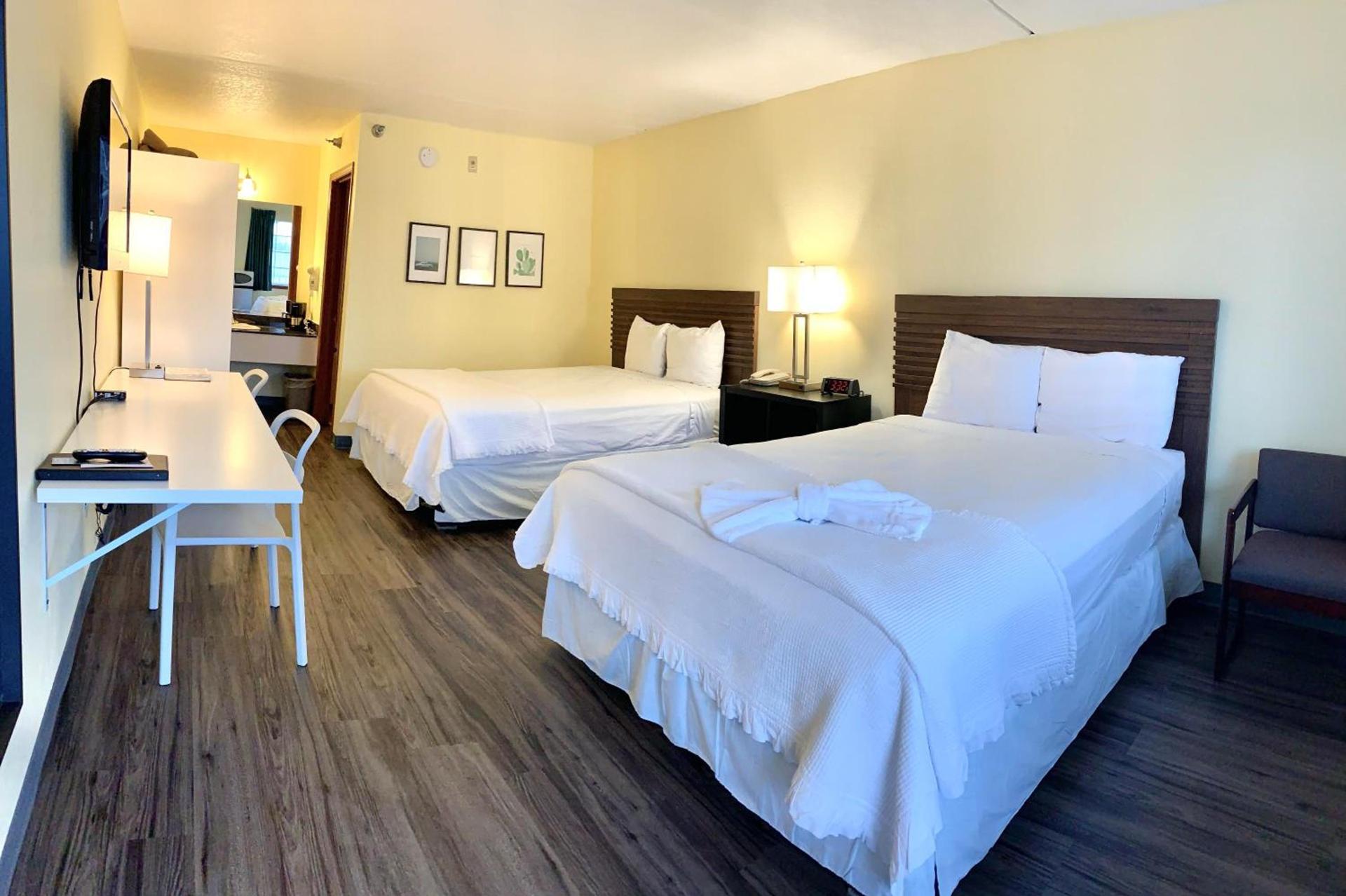 Seven Gables Inn photo 32