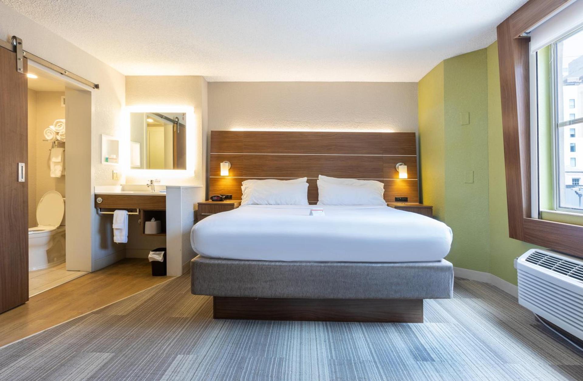 Holiday Inn Express New Orleans Downtown by IHG photo 9