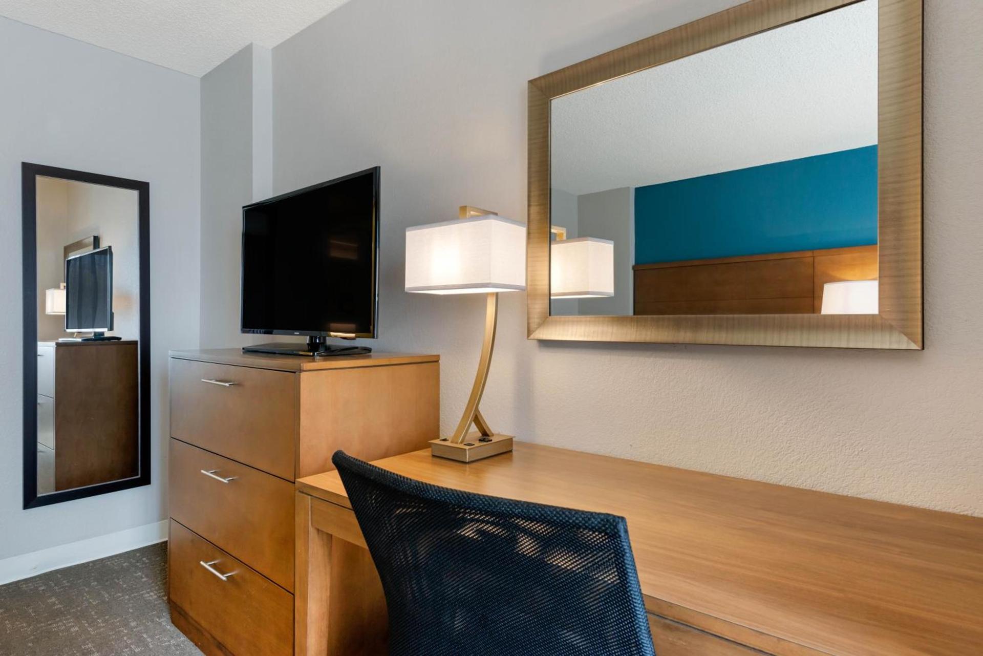 Staybridge Suites Orlando Royale Parc Suites by IHG photo 19