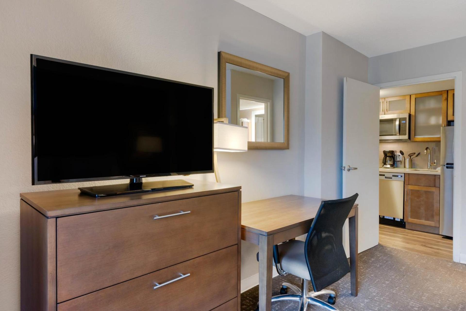 Staybridge Suites Orlando Royale Parc Suites by IHG photo 23