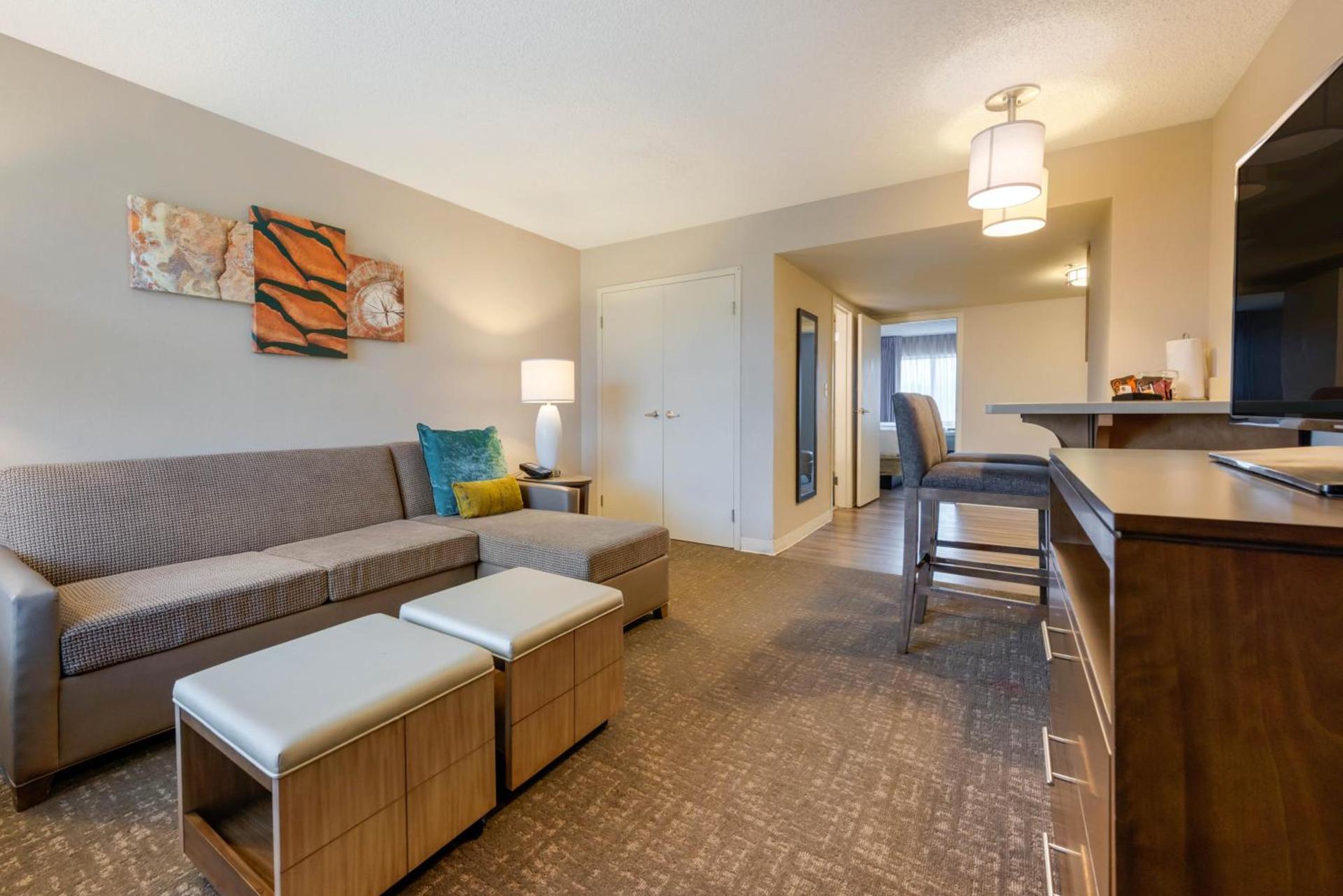 Staybridge Suites Orlando Royale Parc Suites by IHG photo 4