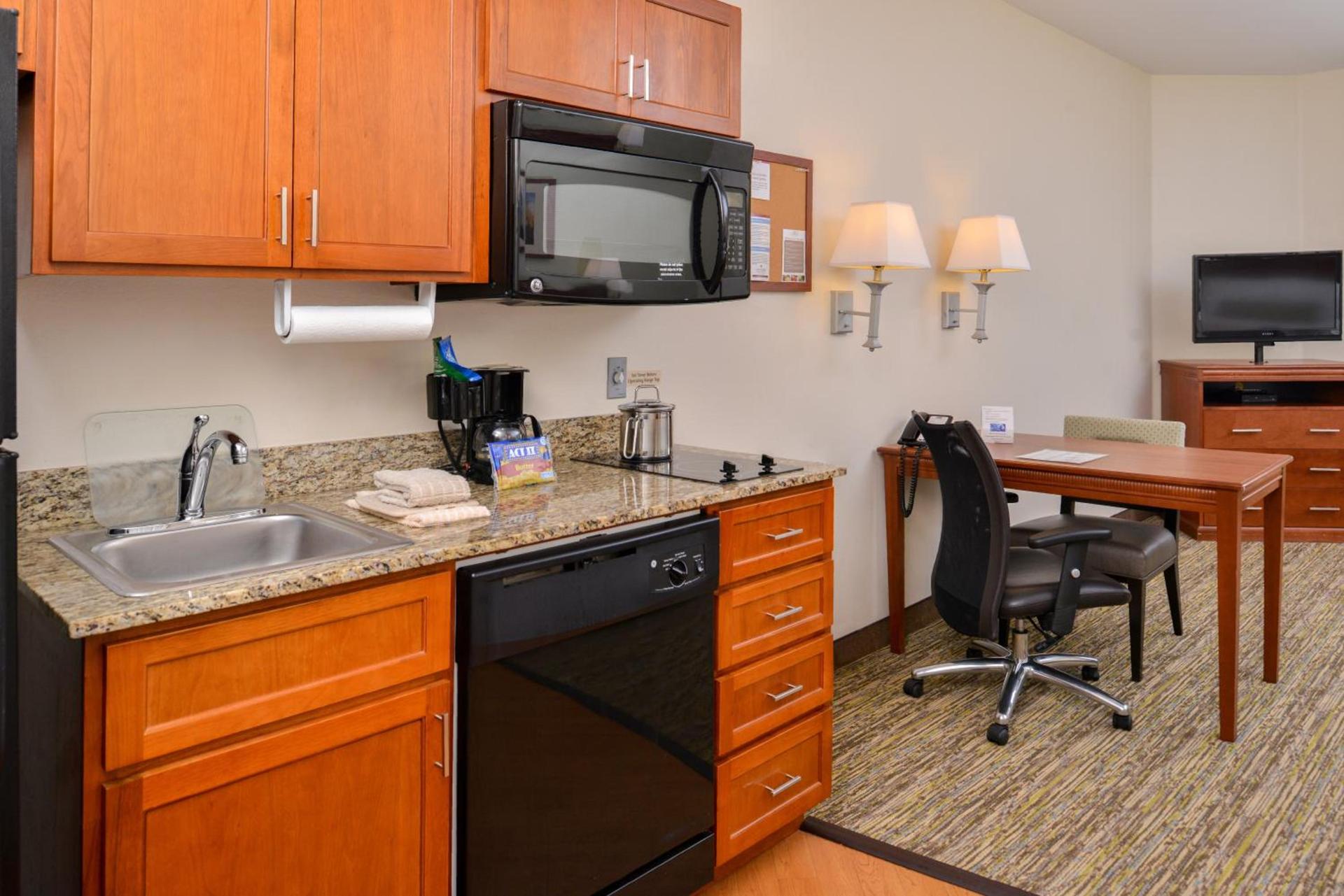 Candlewood Suites Abilene, an IHG Hotel photo 17