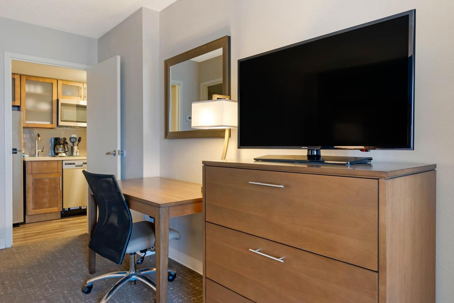Staybridge Suites Orlando Royale Parc Suites by IHG photo 14