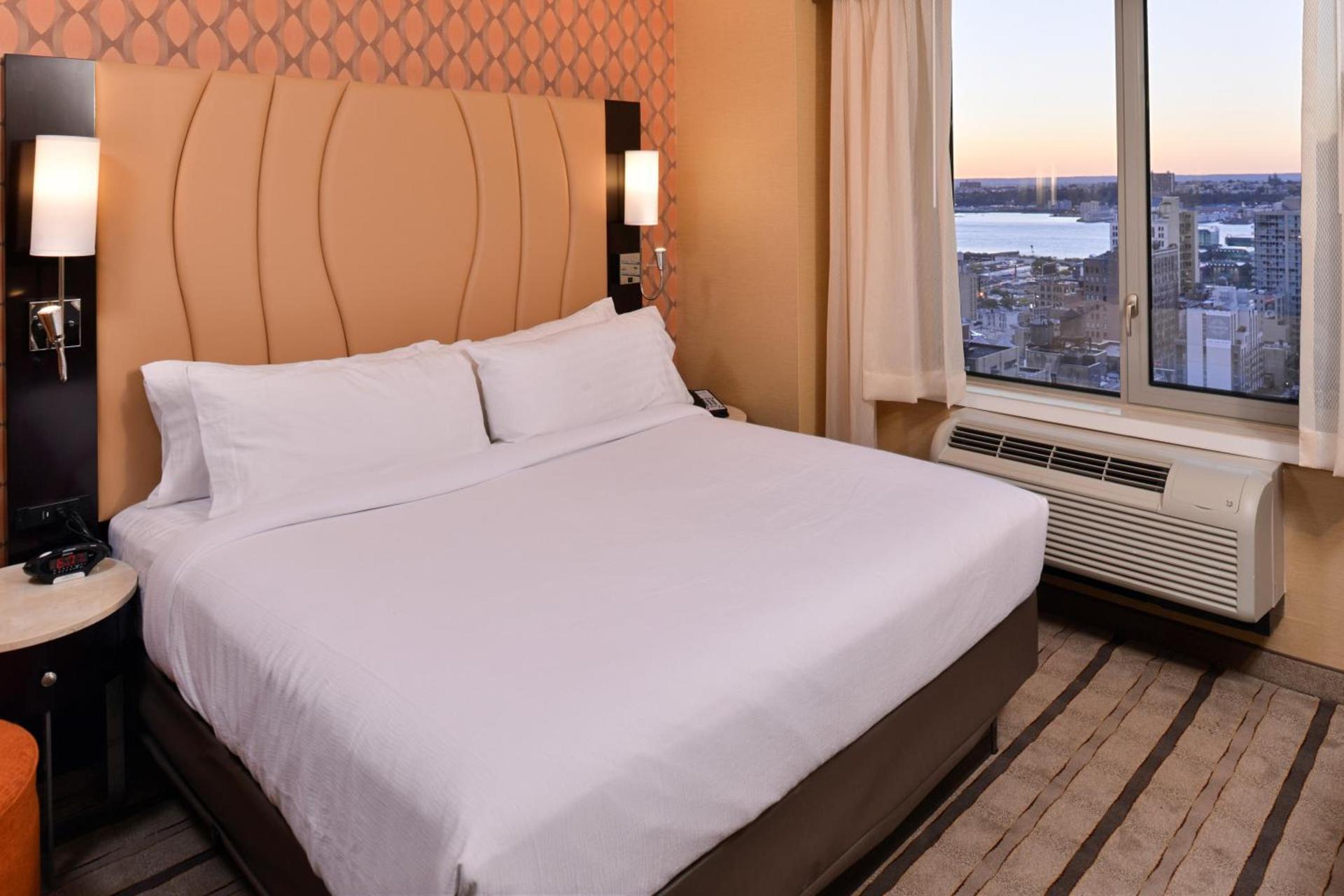 Holiday Inn New York City - Times Square by IHG photo 34