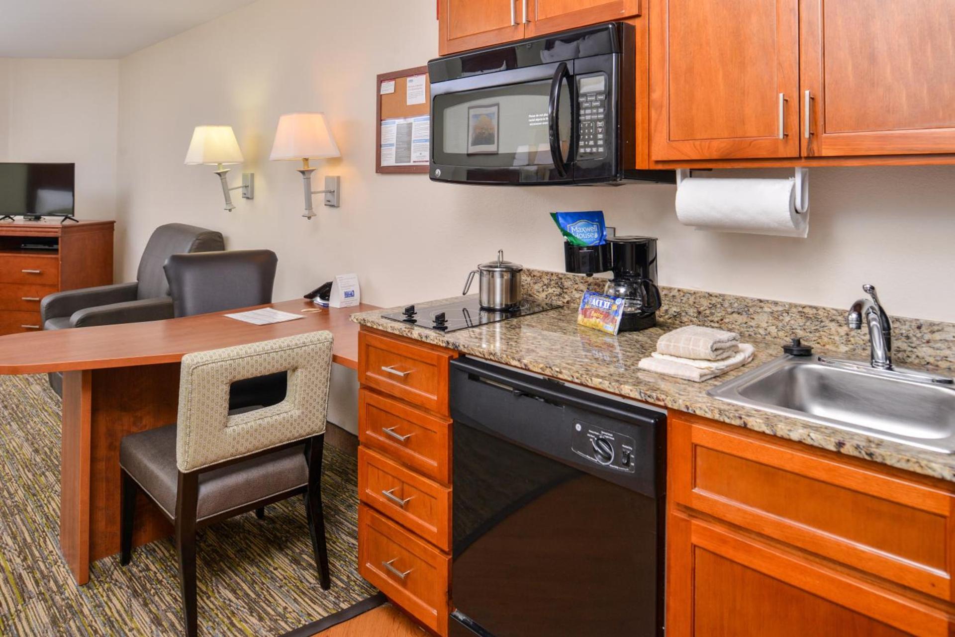 Candlewood Suites Abilene, an IHG Hotel photo 21